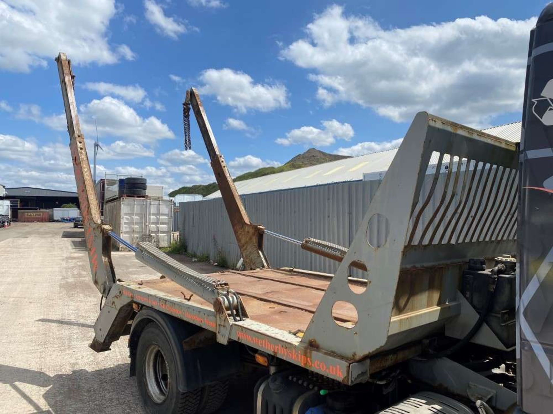 2014 14 reg Iveco Euro Cargo 75E 7.5t Skip Loader (Sold On Site - Location Liverpool) - Image 3 of 8