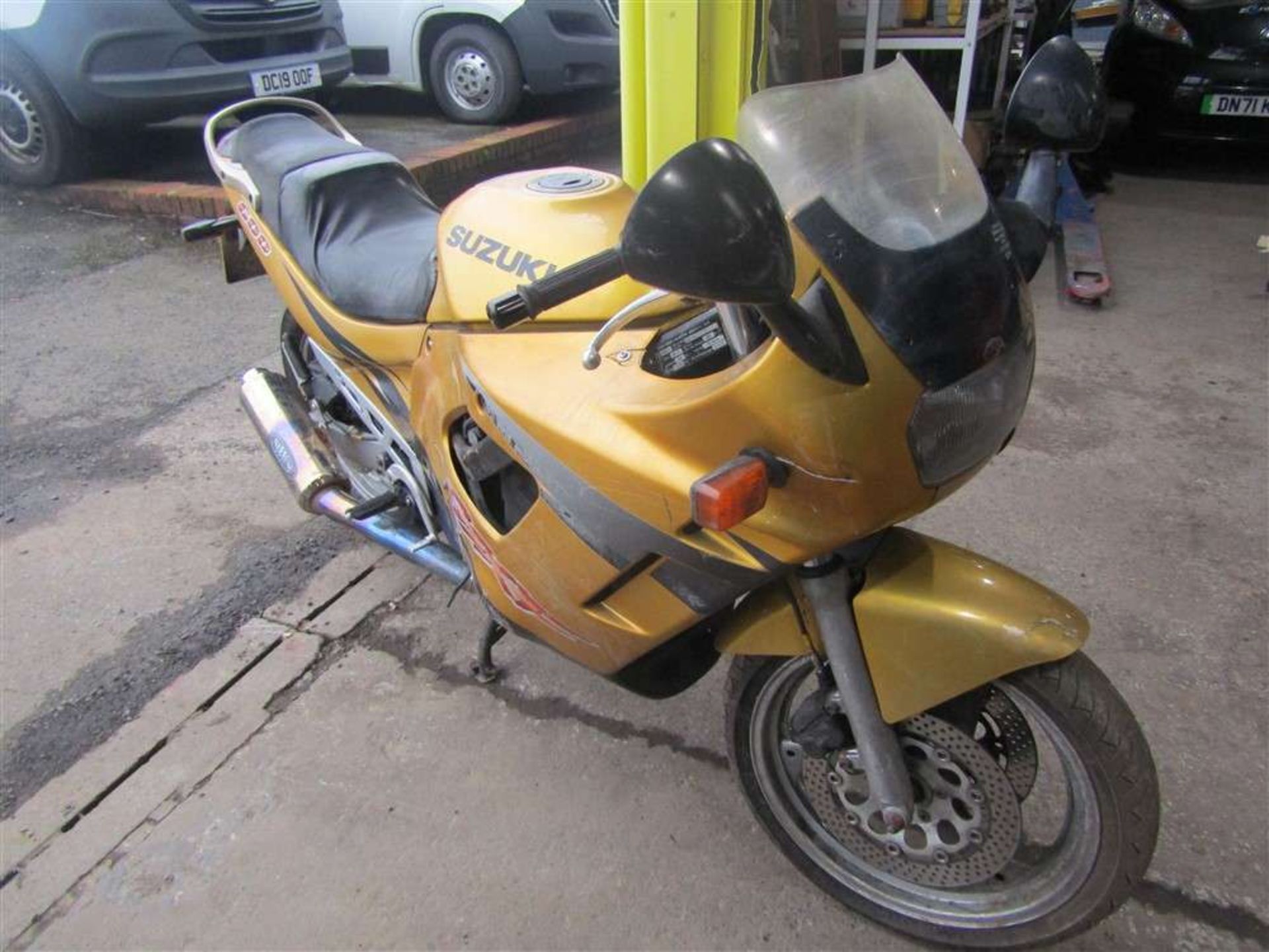 P reg Suzuki GSXF 600 Super Bike C/W CAT N Insurance Loss - Image 2 of 5