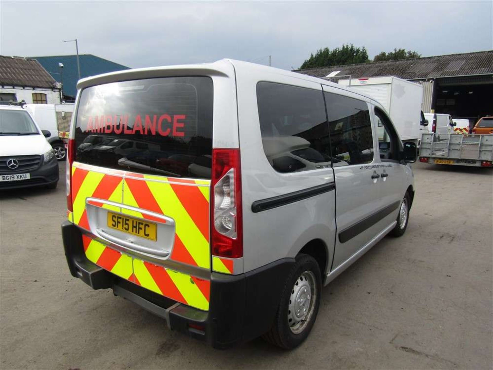 2015 15 reg Peugeot Independence SE Ambulance - Image 4 of 7