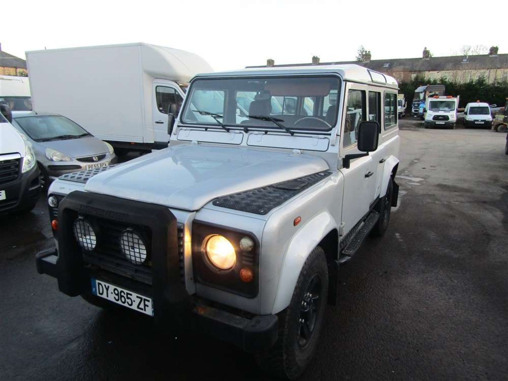 2005 (French Registered) Landrover Defender TD5 110 - Image 2 of 8