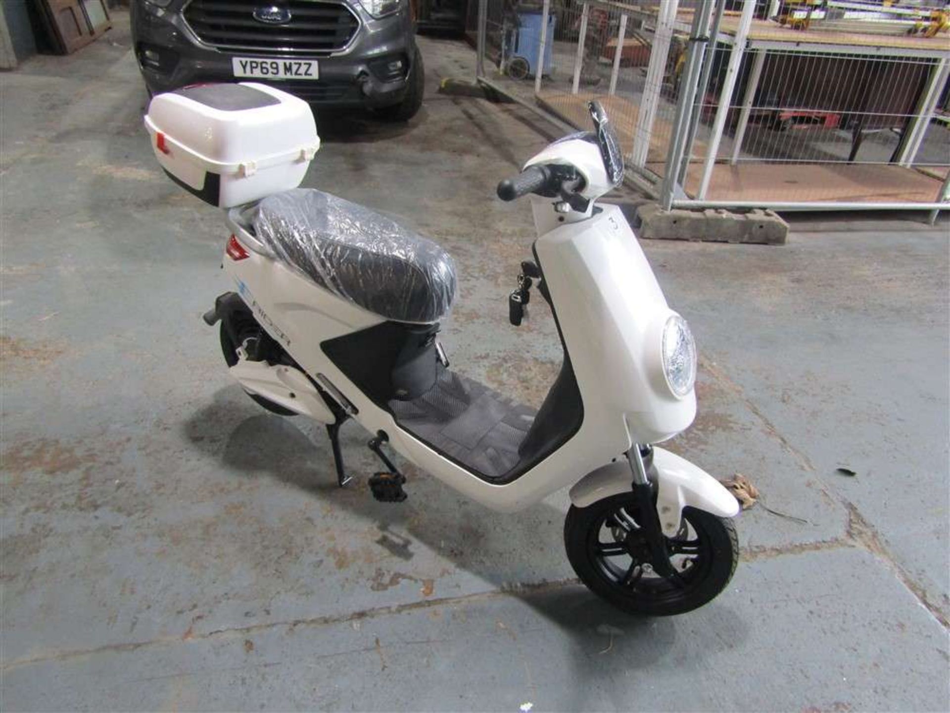 Erider 18 Electric Cycle 250W - Image 4 of 5