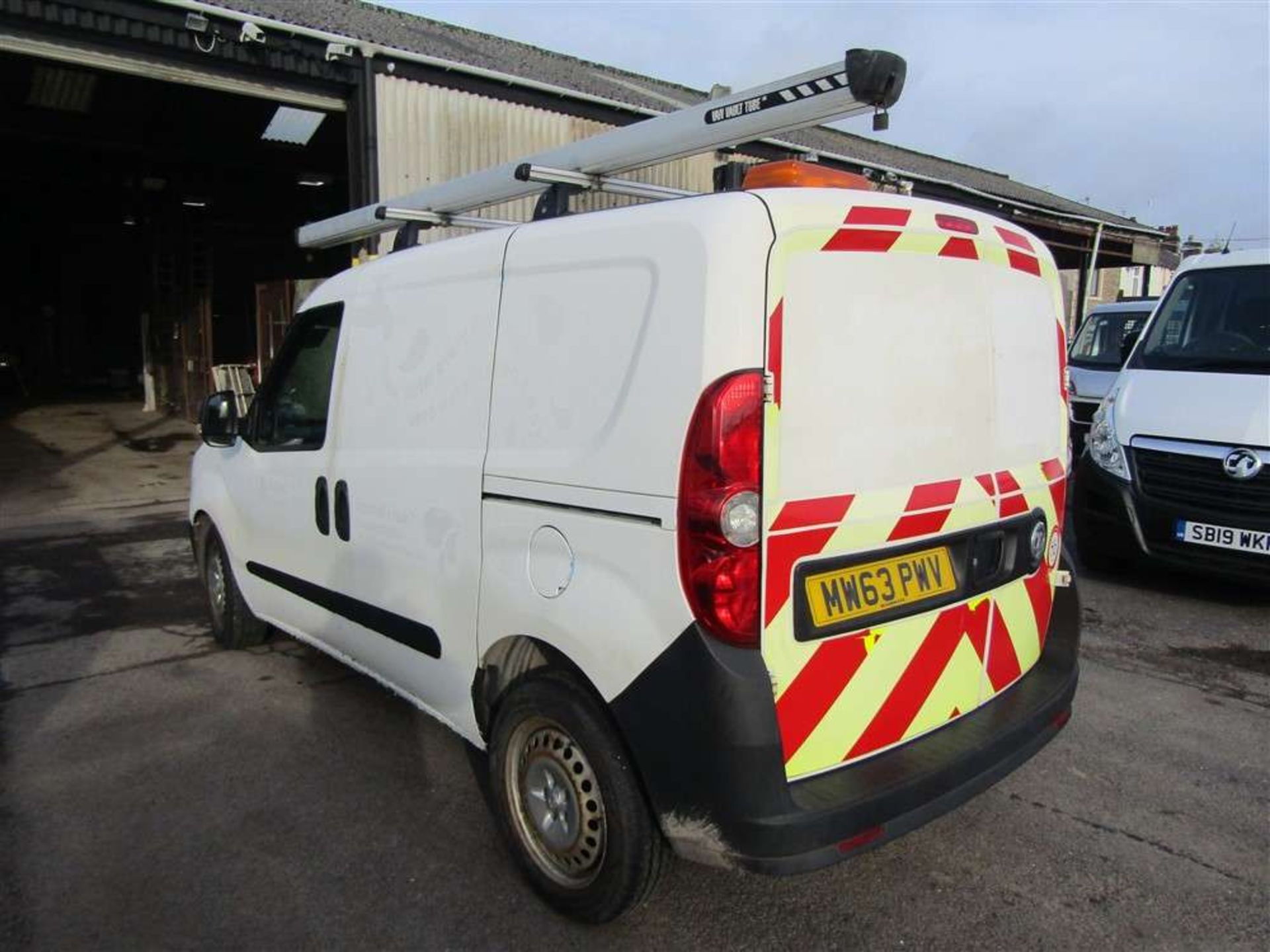 2013 63 reg Vauxhall Combo 2300 L1H1 CDTI (Direct United Utilities Water) - Image 2 of 7