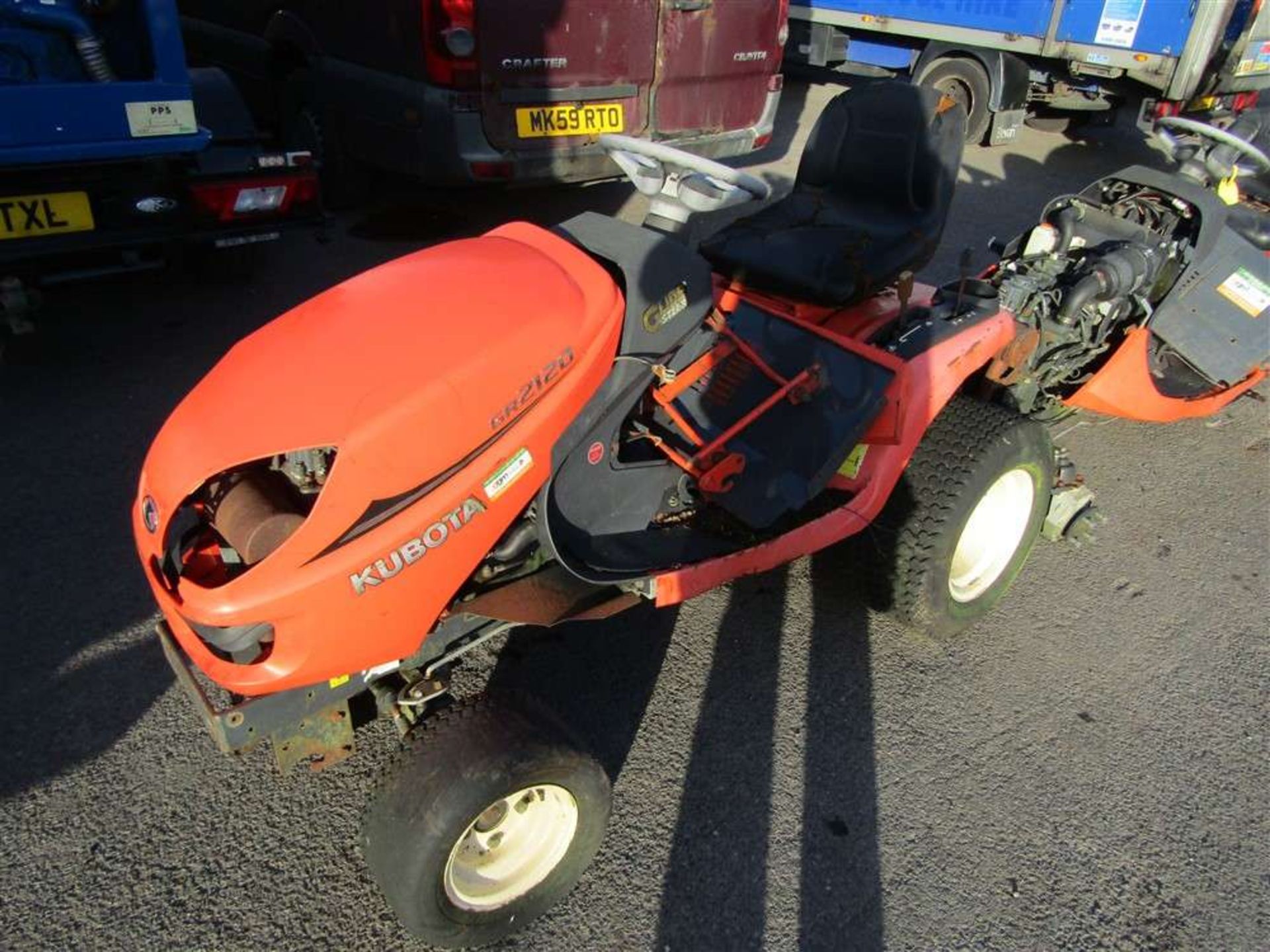 3 x Kuboto G2120 Ride on Mowers - Spares or Repair - Image 2 of 4