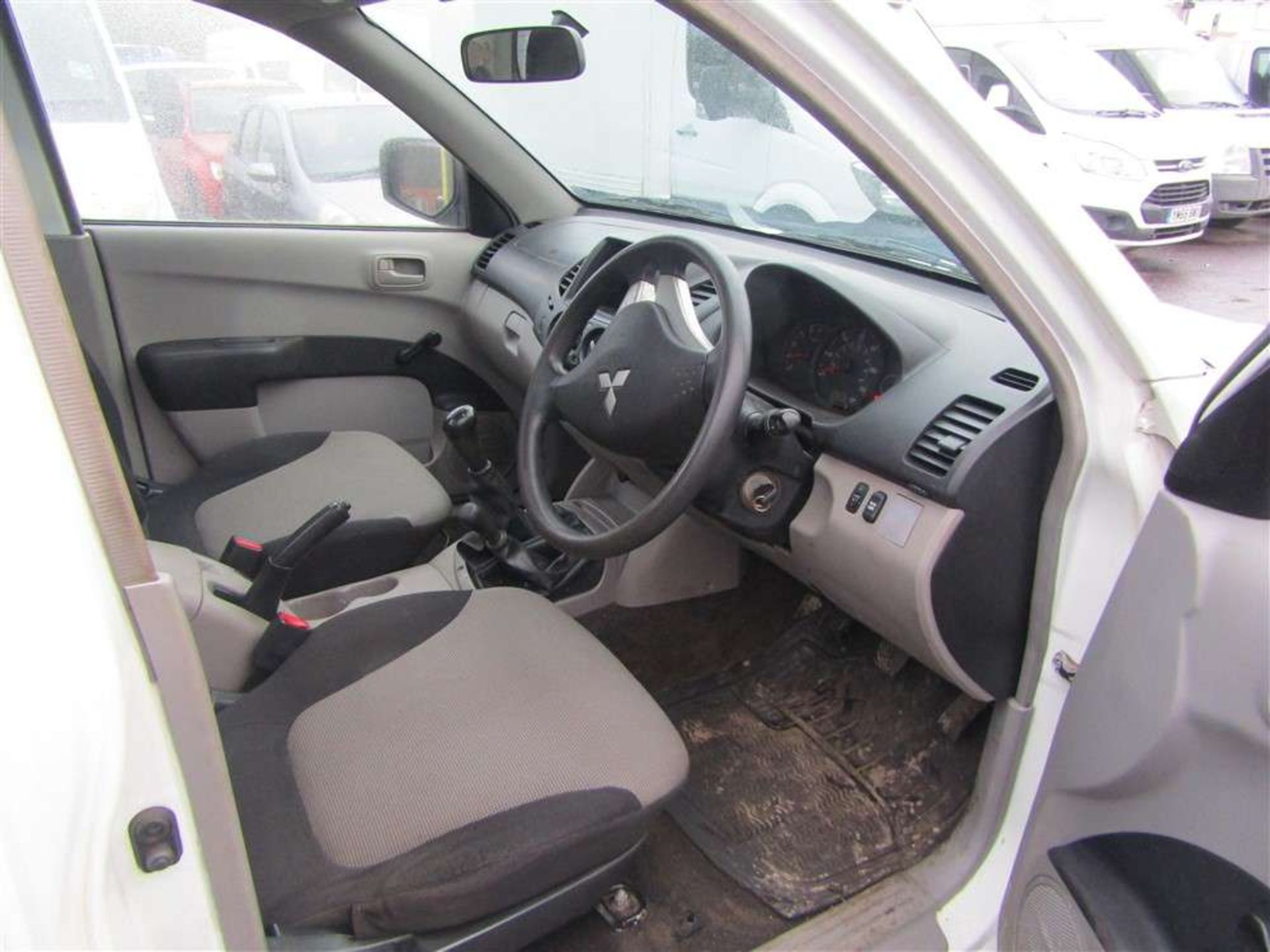 Mitsubishi L200 4Work DI-D 4x4