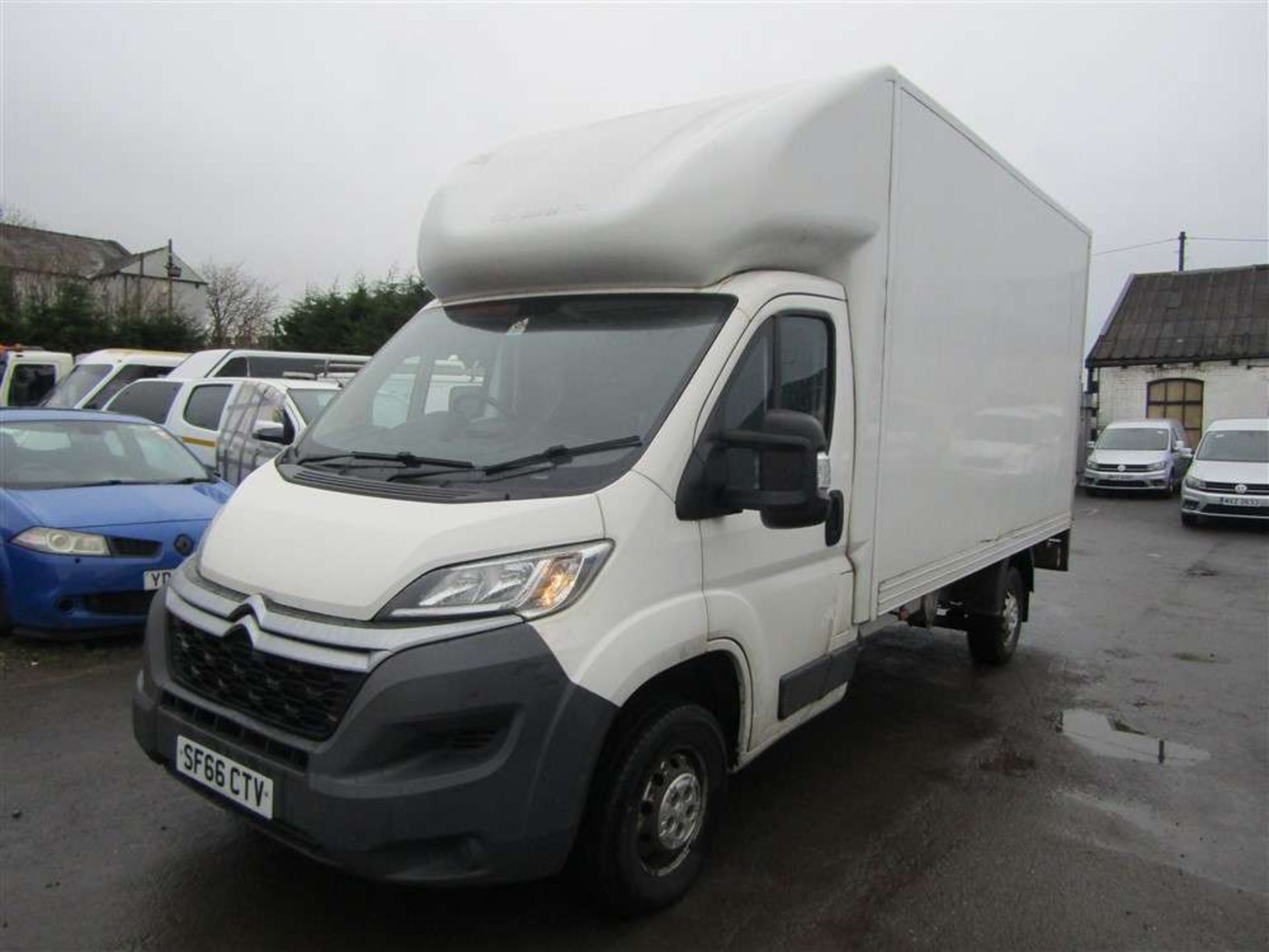 2016 66 reg Citroen Relay 35L Luton Van With Trail Lift - Image 3 of 6