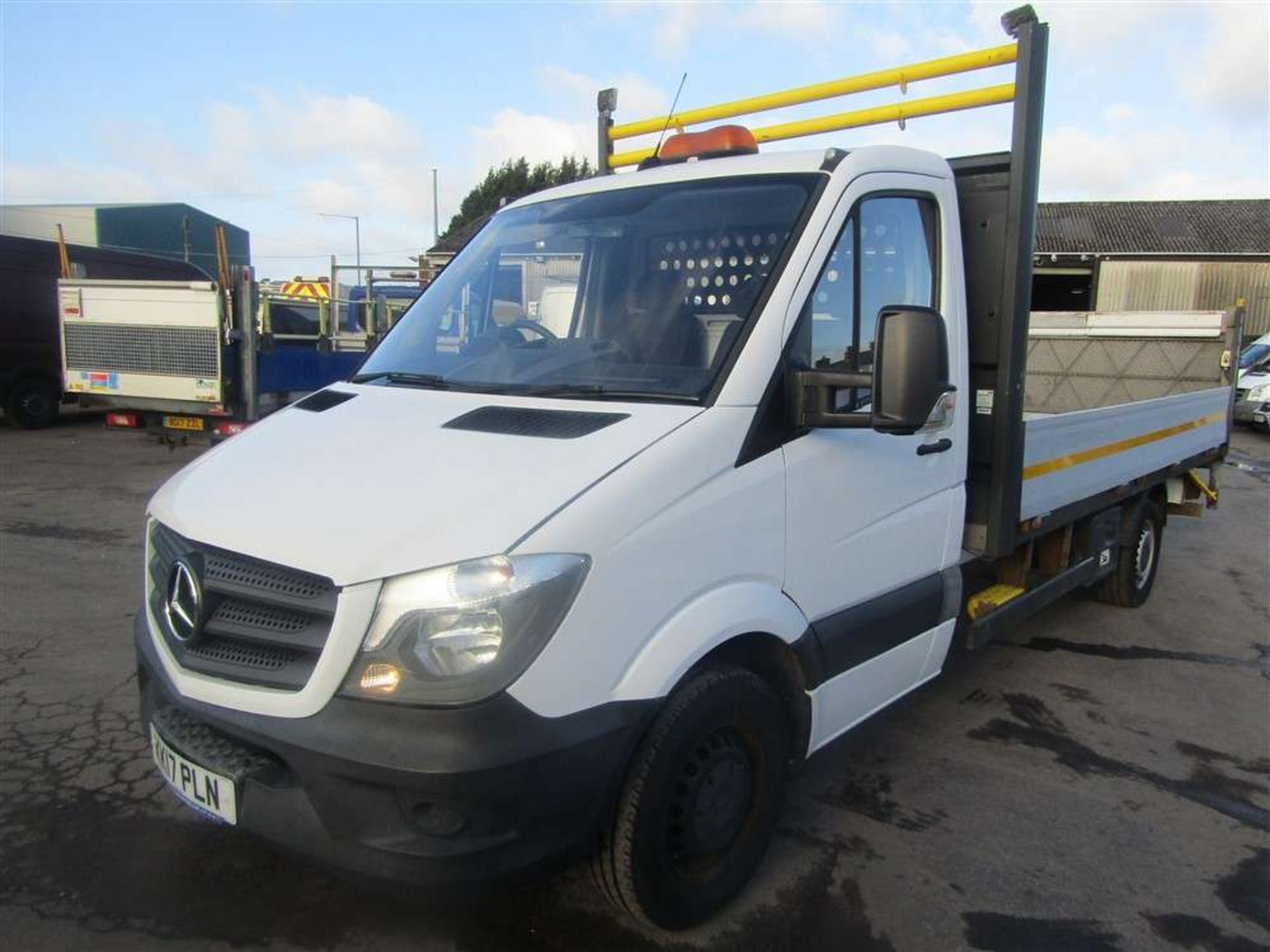 2017 17 reg Mercedes Sprinter 314 CDI 13ft6 Dropside & Tail lift - Image 2 of 6