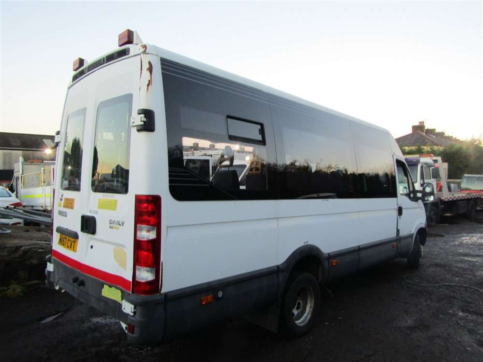 2007 57 reg Iveco Daily 50C15 LWB Welfare Bus - Image 4 of 7