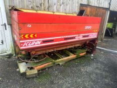 Kuhn 2000 Spreader (Sold on Site - Location Blackburn)