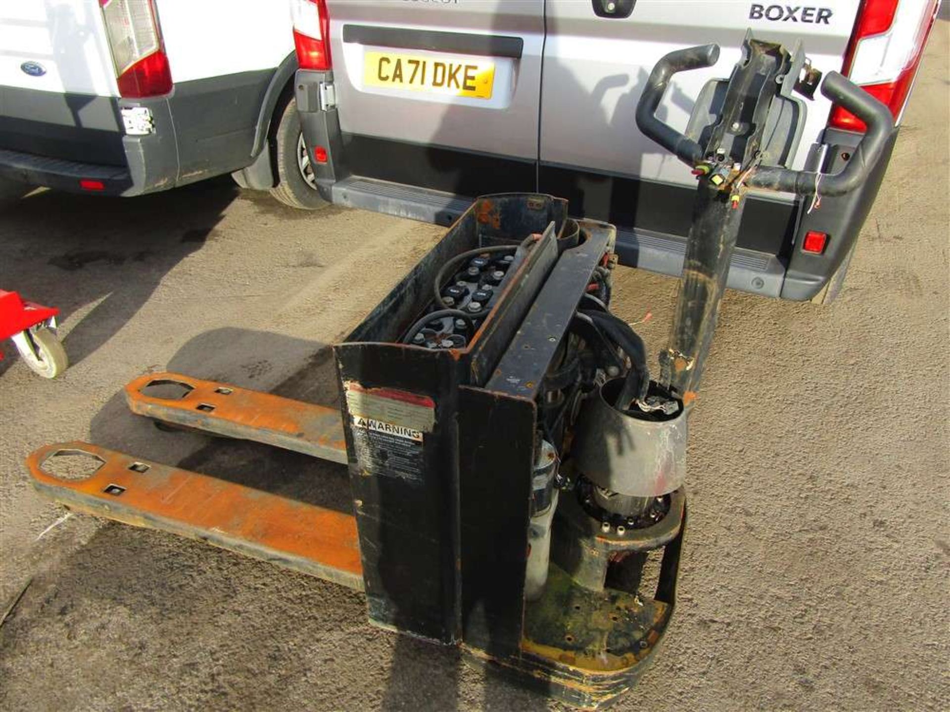 Pallet Truck (Direct Gap)