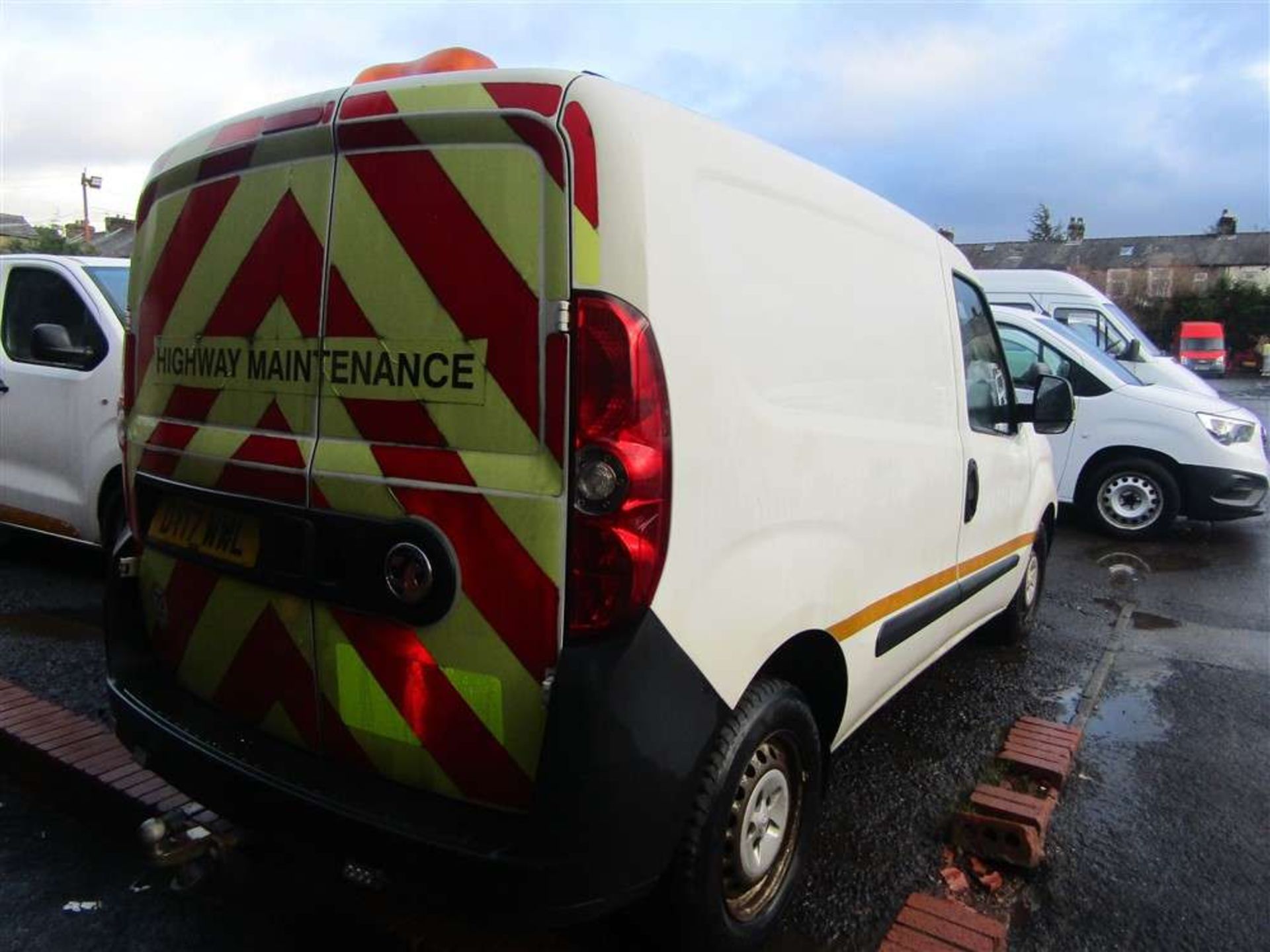 2017 17 reg Vauxhall Combo D Van 2000 CDTI EcoFlex (Non Runner) (Direct Council) - Image 4 of 6