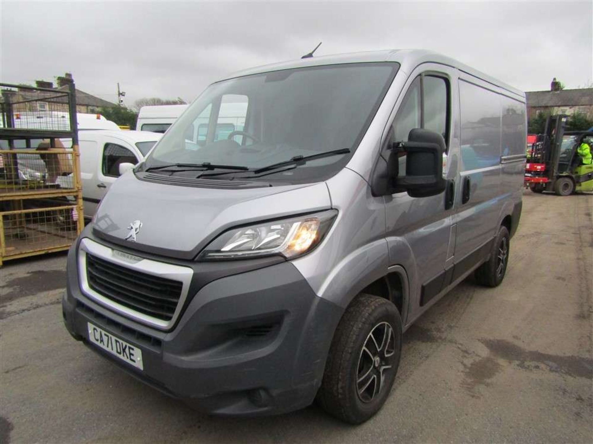 2021 71 reg Peugeot Boxer 330 Pro L1H1 BHDI SWB - Image 2 of 7