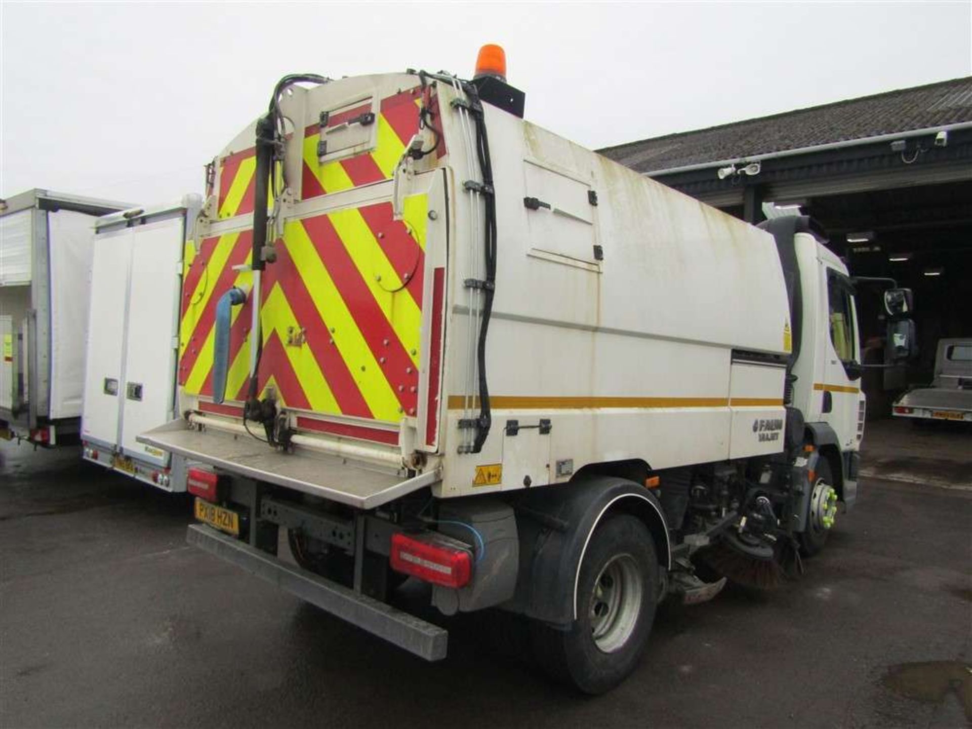 2018 18 reg DAF LF 180 FA Sweeper (Direct Council) - Image 3 of 6