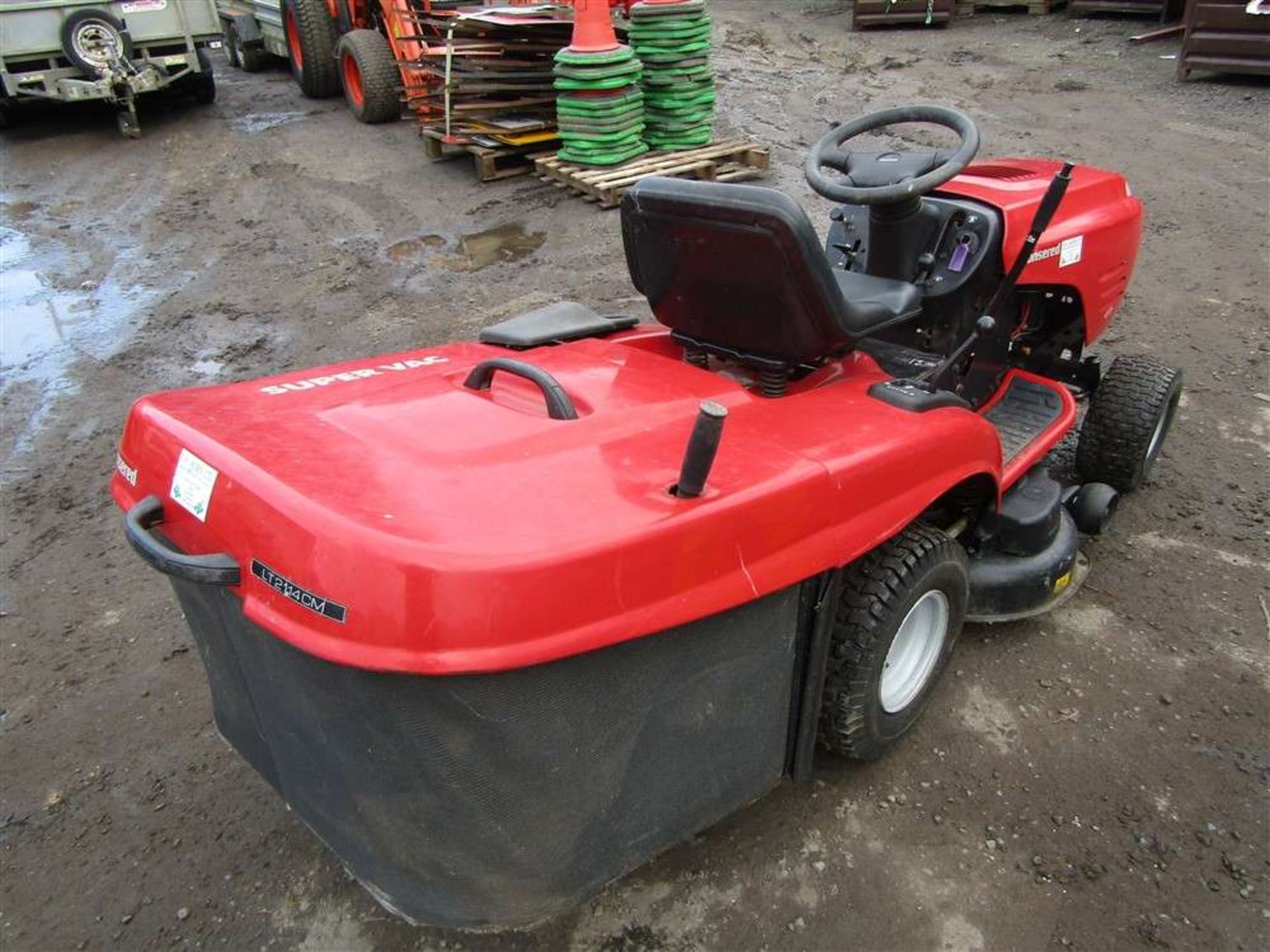 Jonsered LT2114CM Ride on Mower - Image 4 of 4