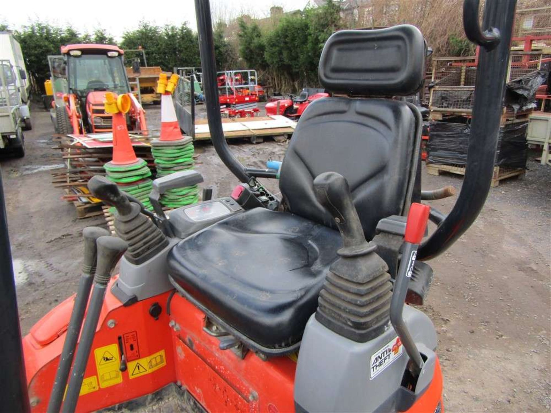 2017 Kubota U17-3 Mini Digger - Image 5 of 7