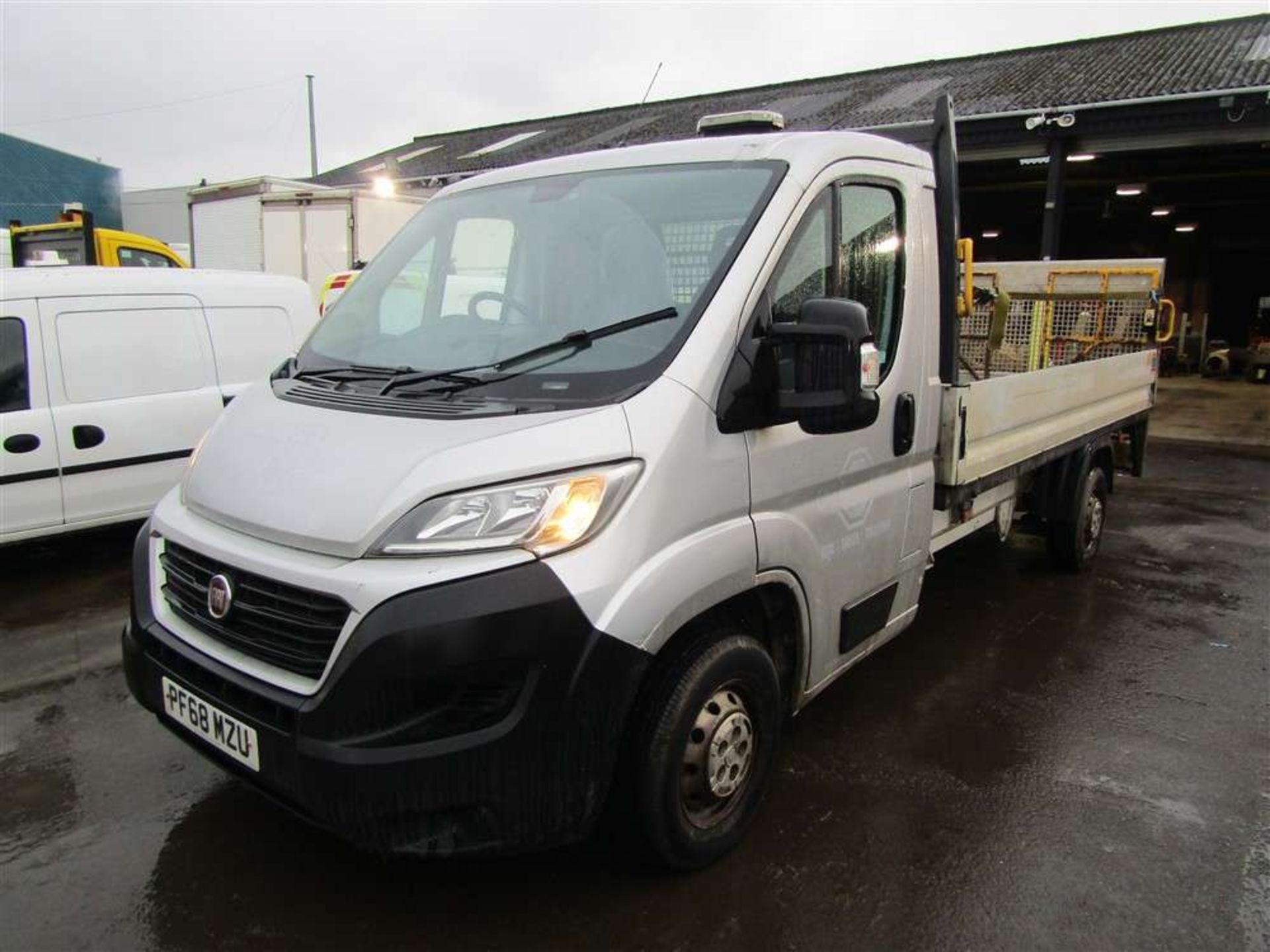 2018 68 reg Fiat Ducato 35 Multijet II Dropside c/w Tail Lift - Image 2 of 6