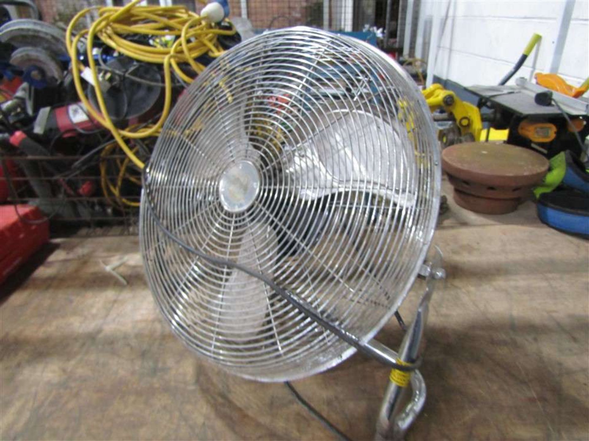 18" Floor Fan (Direct Gap)