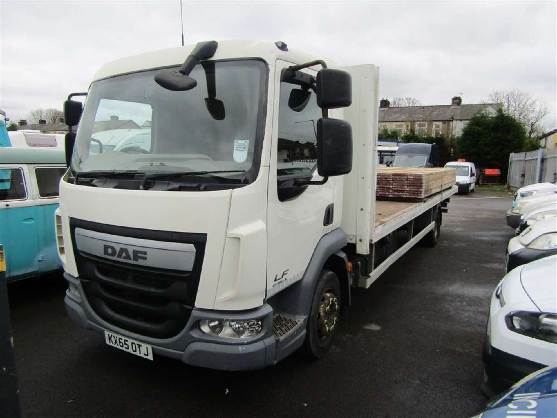 2016 65 reg DAF LF 210 Euro 6 12T Flat Bed (Scaffold Planks NOT Included in Sale) - Image 2 of 6