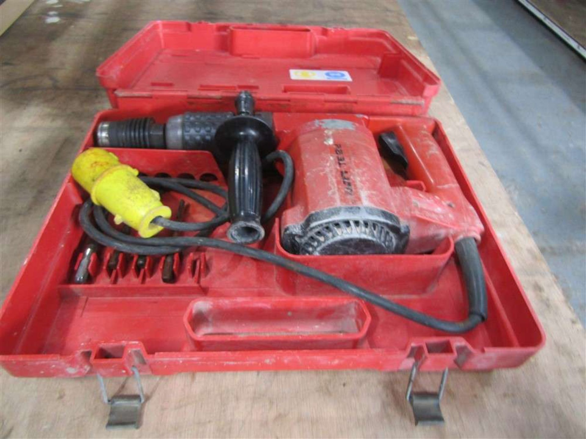 Hilti TE 110v Breaker/Drill In Case