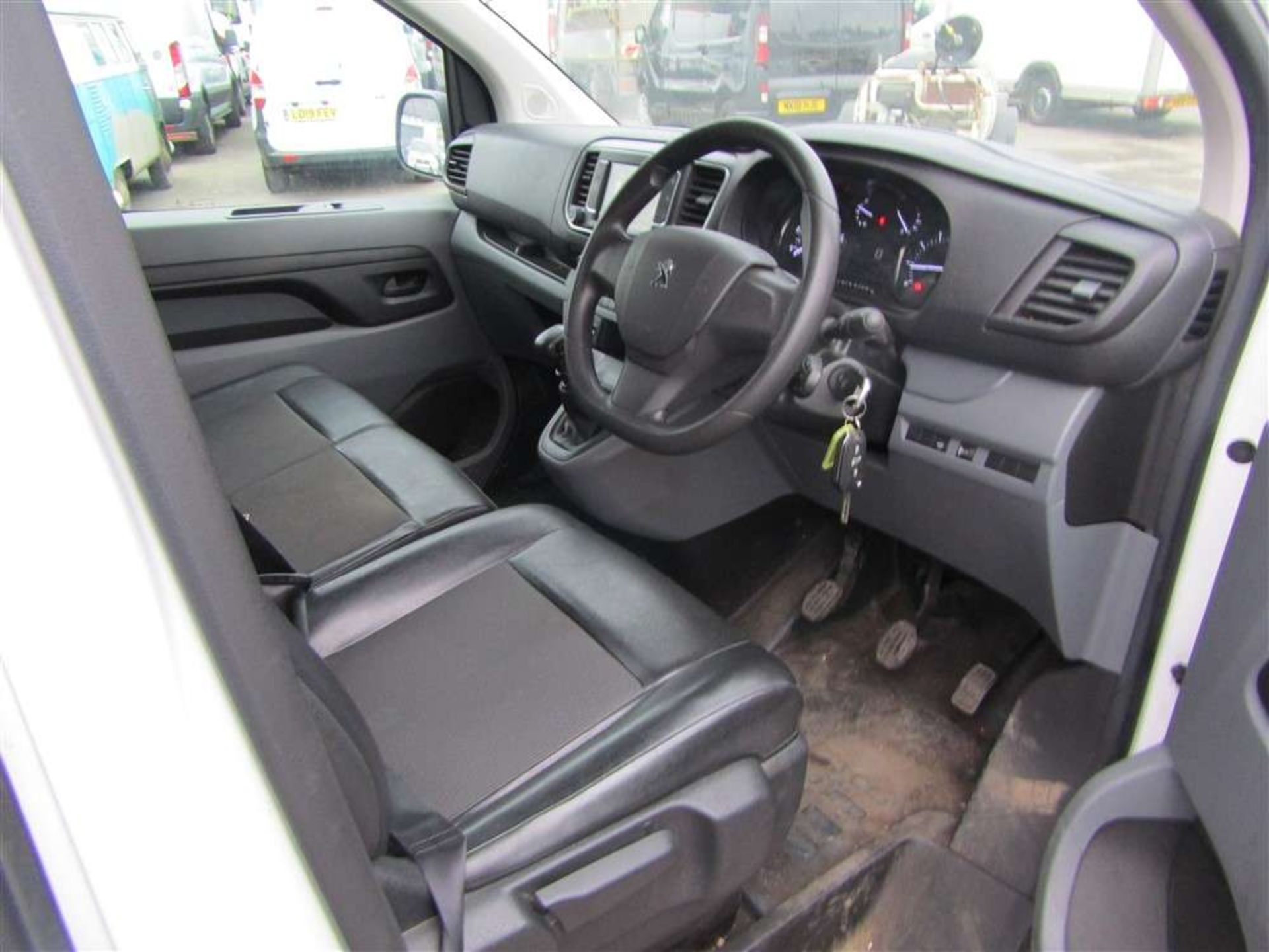 2020 70 reg Peugeot Expert Professional L2 Blue HDI - Image 6 of 7