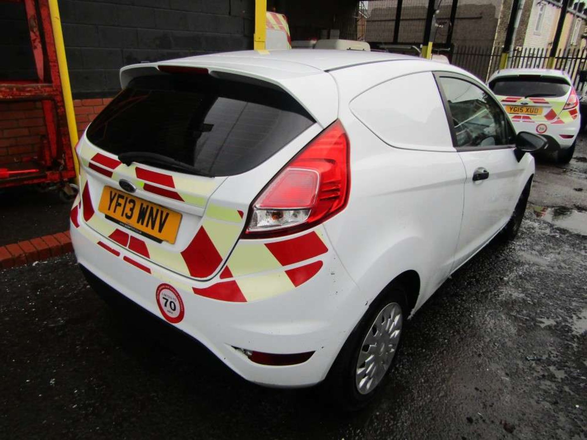 2013 13 reg Ford Fiesta Econetic Tech TDCI (Direct United Utilities Water) - Image 3 of 7