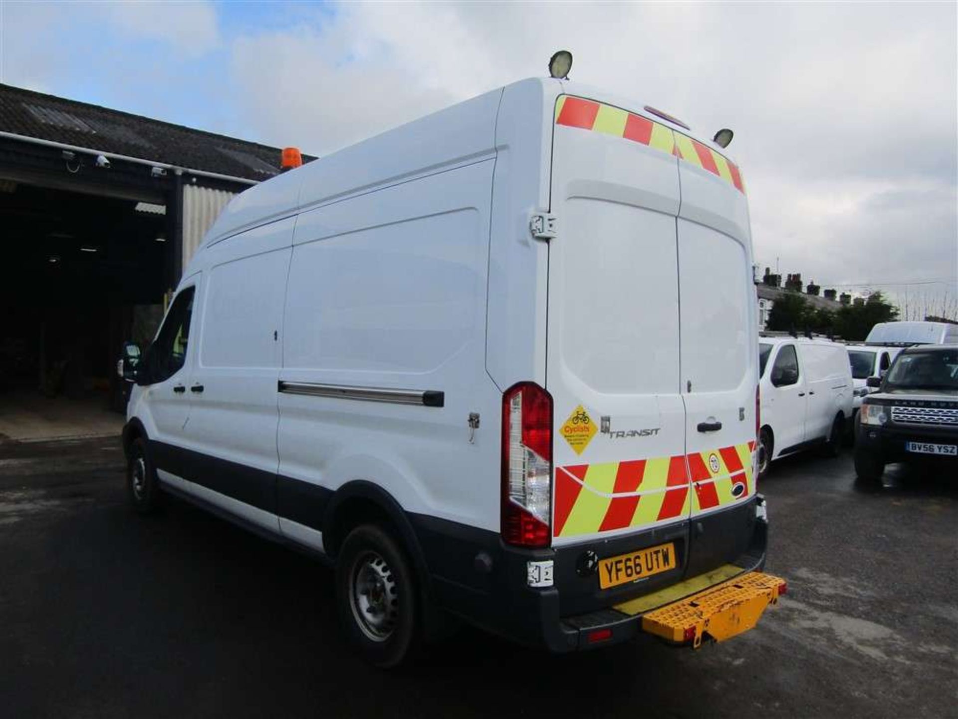 2016 66 reg Ford Transit 350 - NEW ENGINE FITTED BY FORD - Image 3 of 8