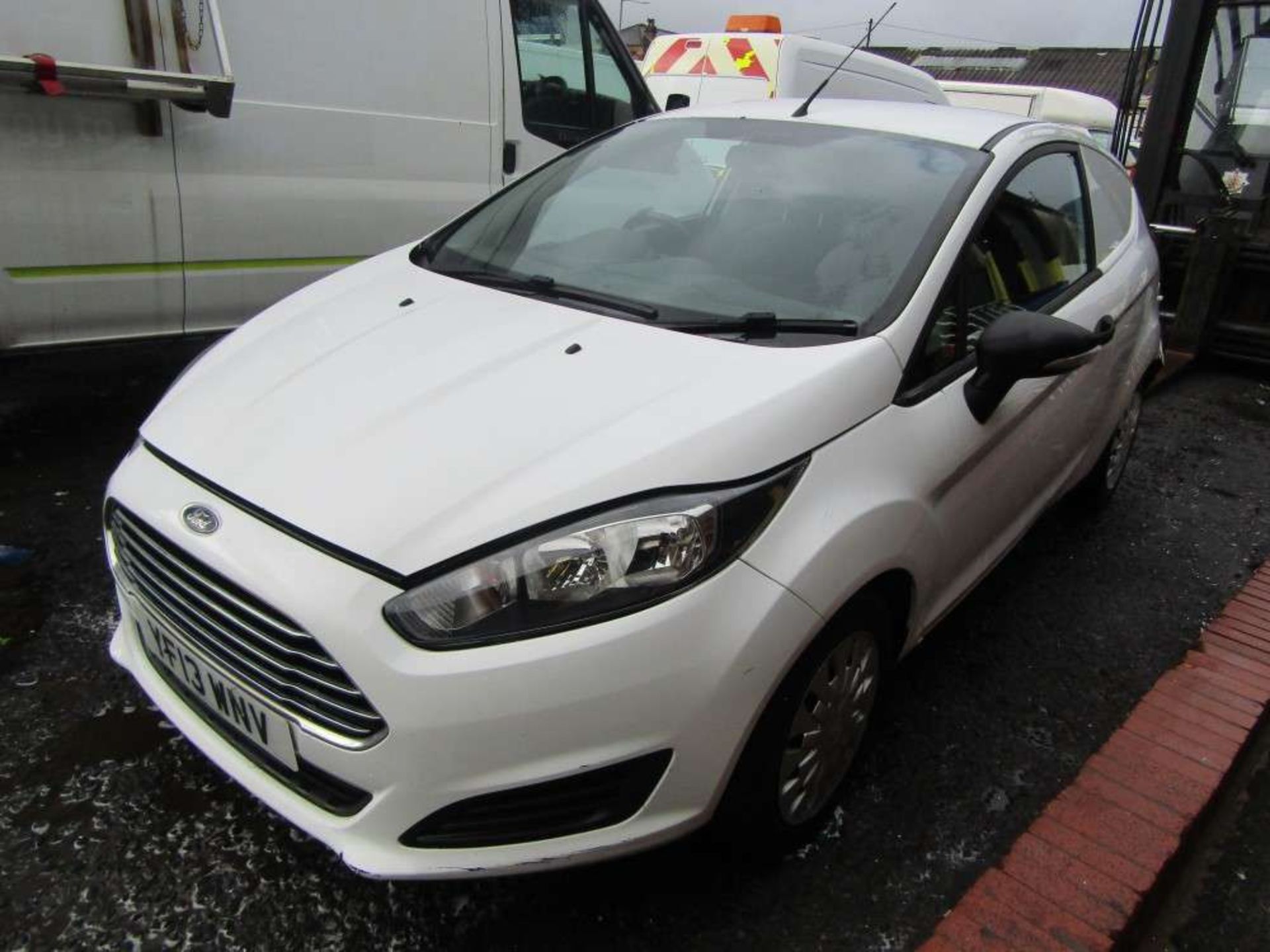 2013 13 reg Ford Fiesta Econetic Tech TDCI (Direct United Utilities Water) - Image 2 of 7