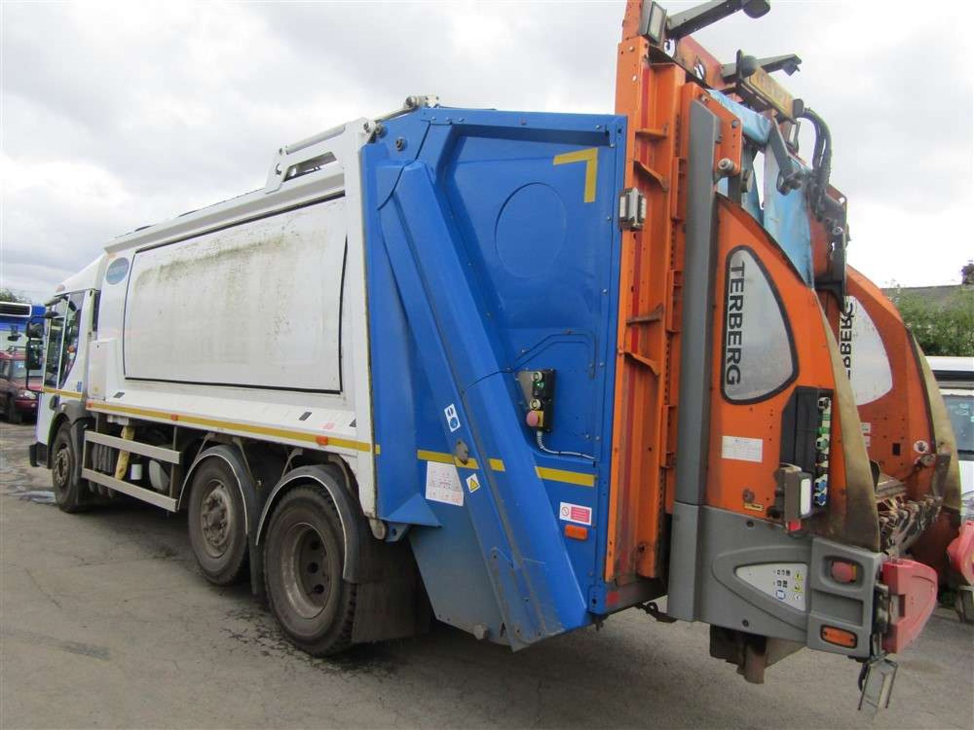 2015 15 reg Dennis Elite Refuse Wagon (Direct Council) - Image 3 of 6