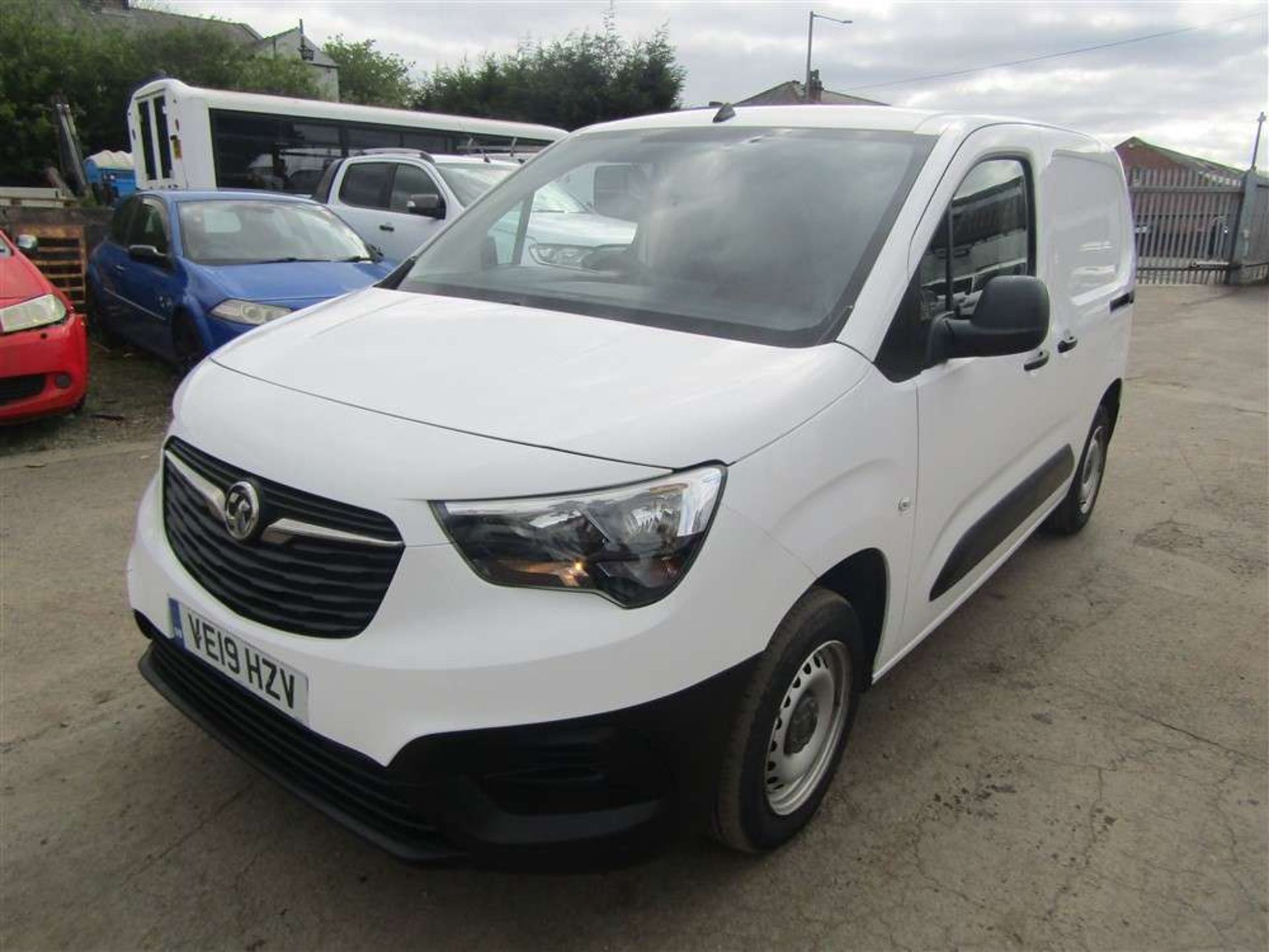 2019 19 reg Vauxhall Combo 2000 Edition T/D S/S - ONLY 36K Miles - Image 2 of 7