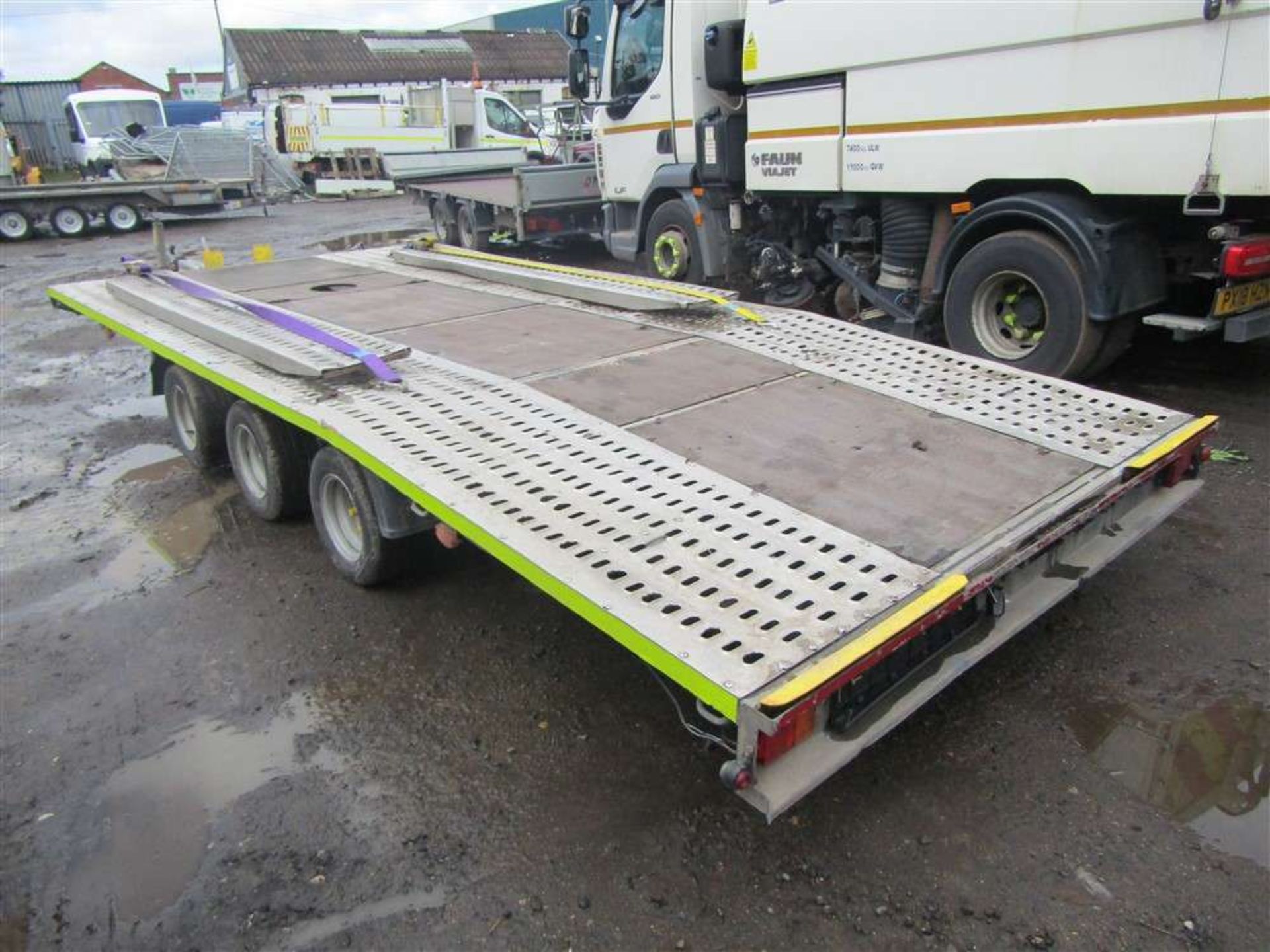Tri Axle Car Transporter with Ramps - Image 2 of 4