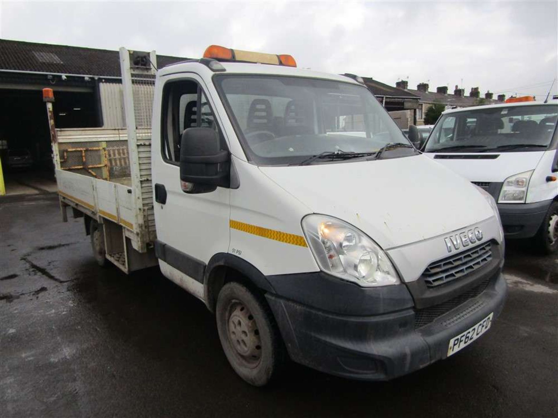 2013 62 reg Iveco Daily 35S13 MWB Flatbed Tail Lift