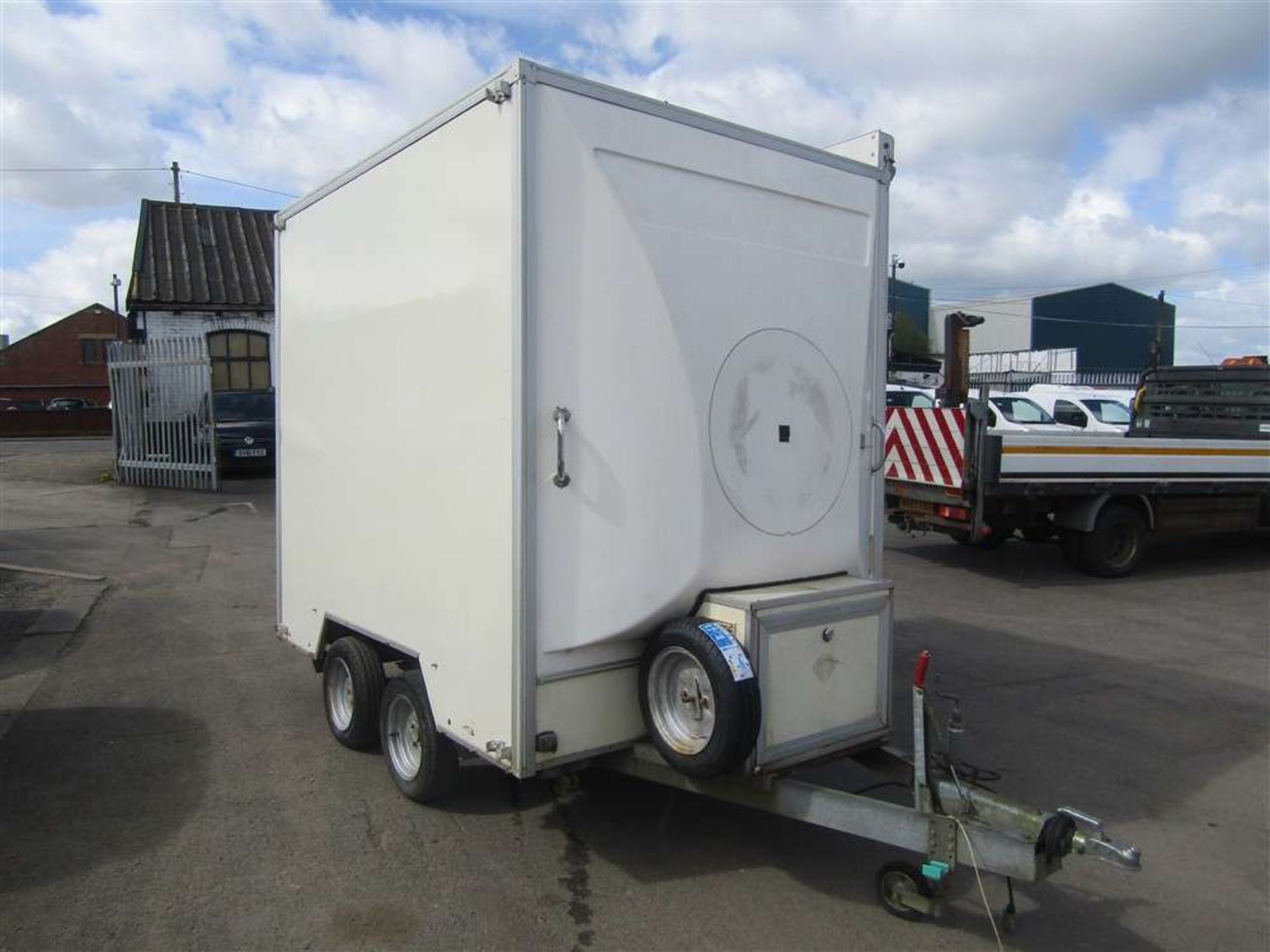 Lynton Exhibition Trailer c/w Serving Counter & Roll Out Awning, Kitchenette