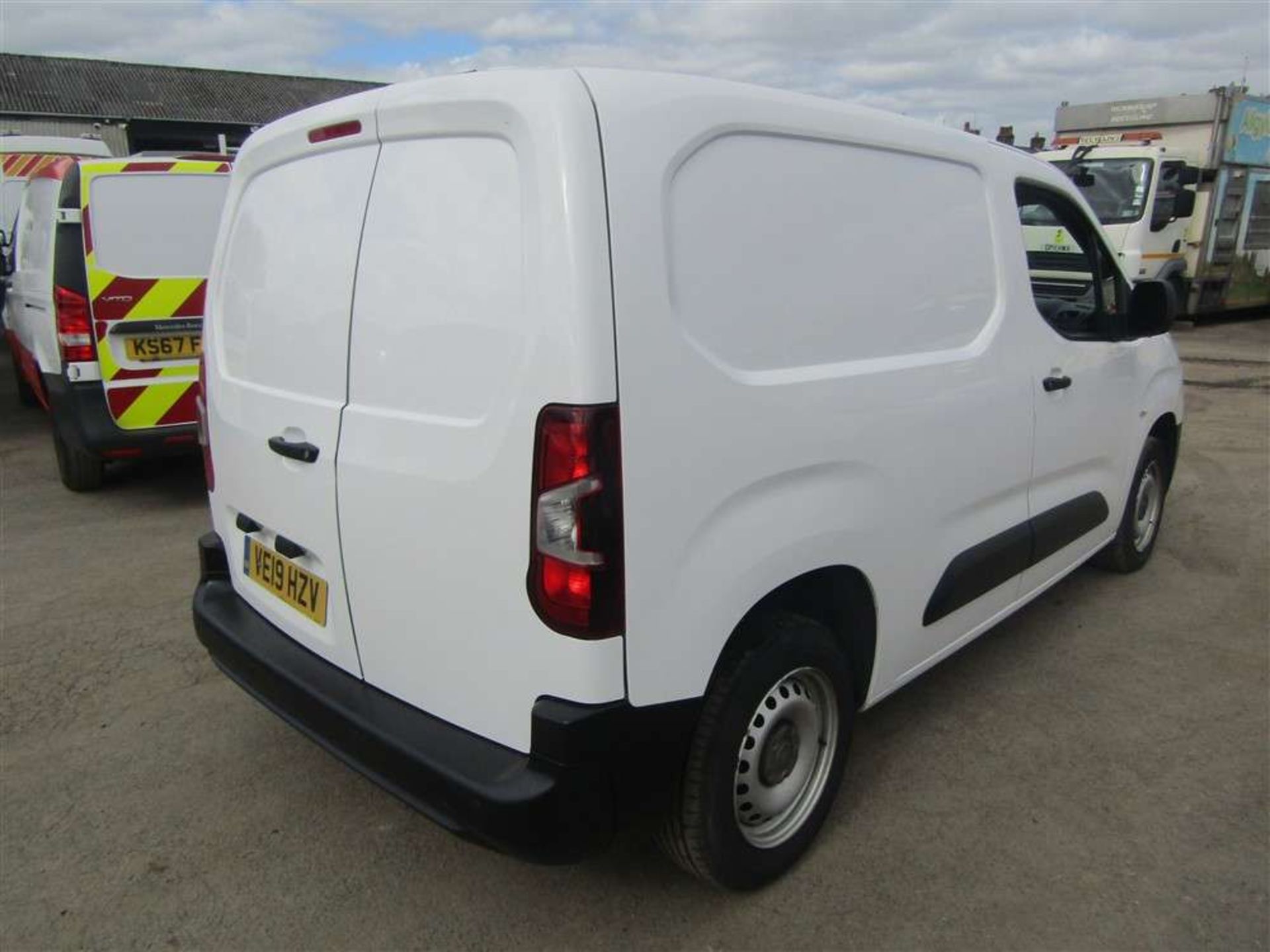 2019 19 reg Vauxhall Combo 2000 Edition T/D S/S - ONLY 36K Miles - Image 4 of 7