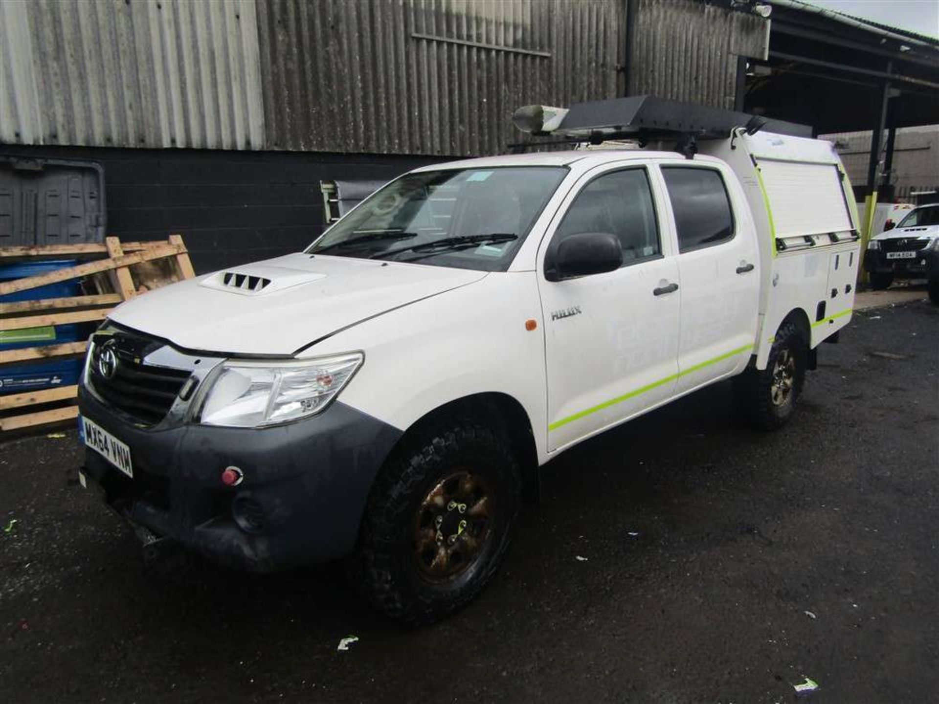 2014 64 reg Toyota Hilux Active D-4D 4x4 DCB (Bad Water Leak) (Direct Electricity North West) - Image 2 of 6