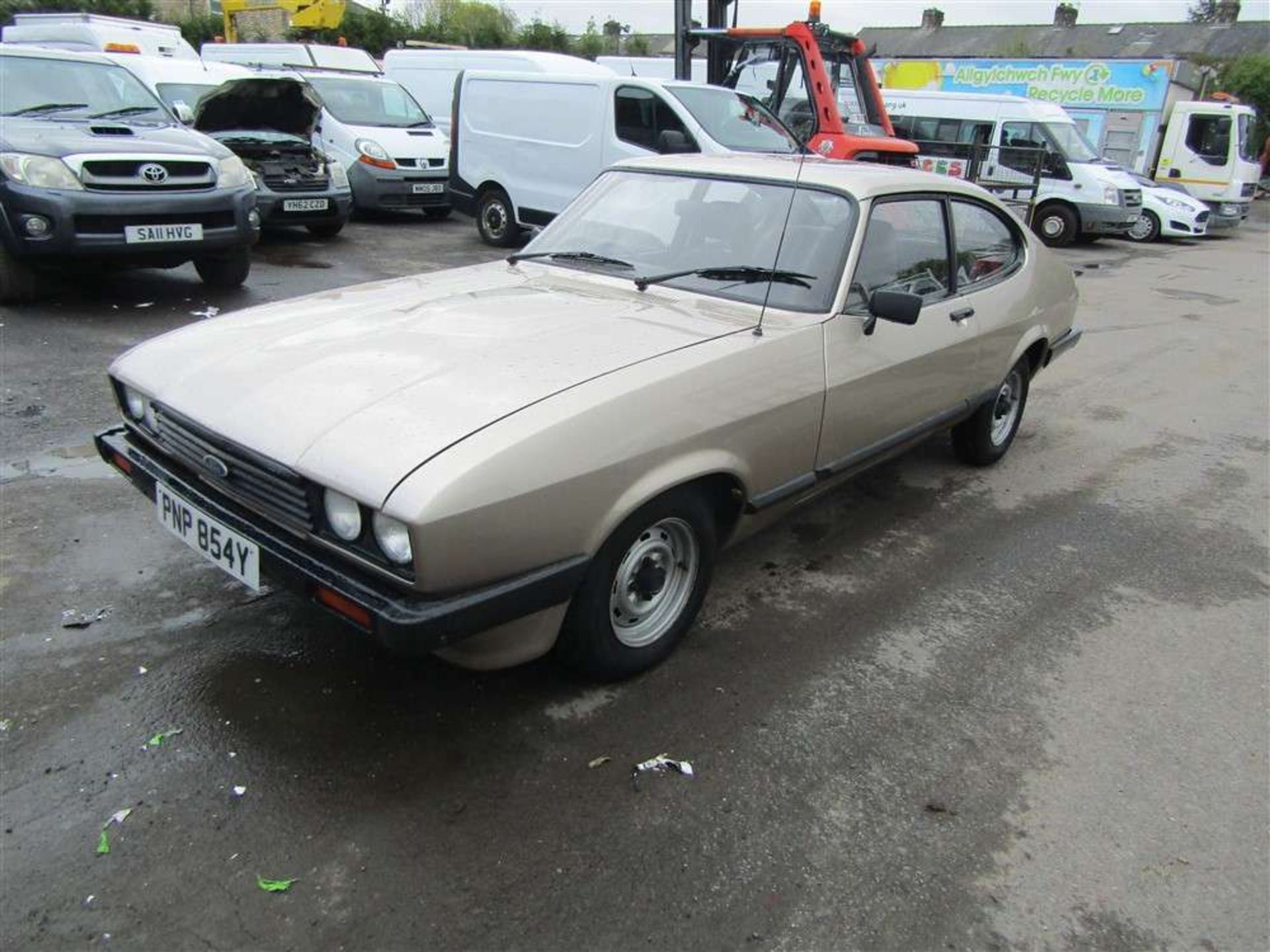 1982 Y reg Ford Capri 1.6l - Image 2 of 6