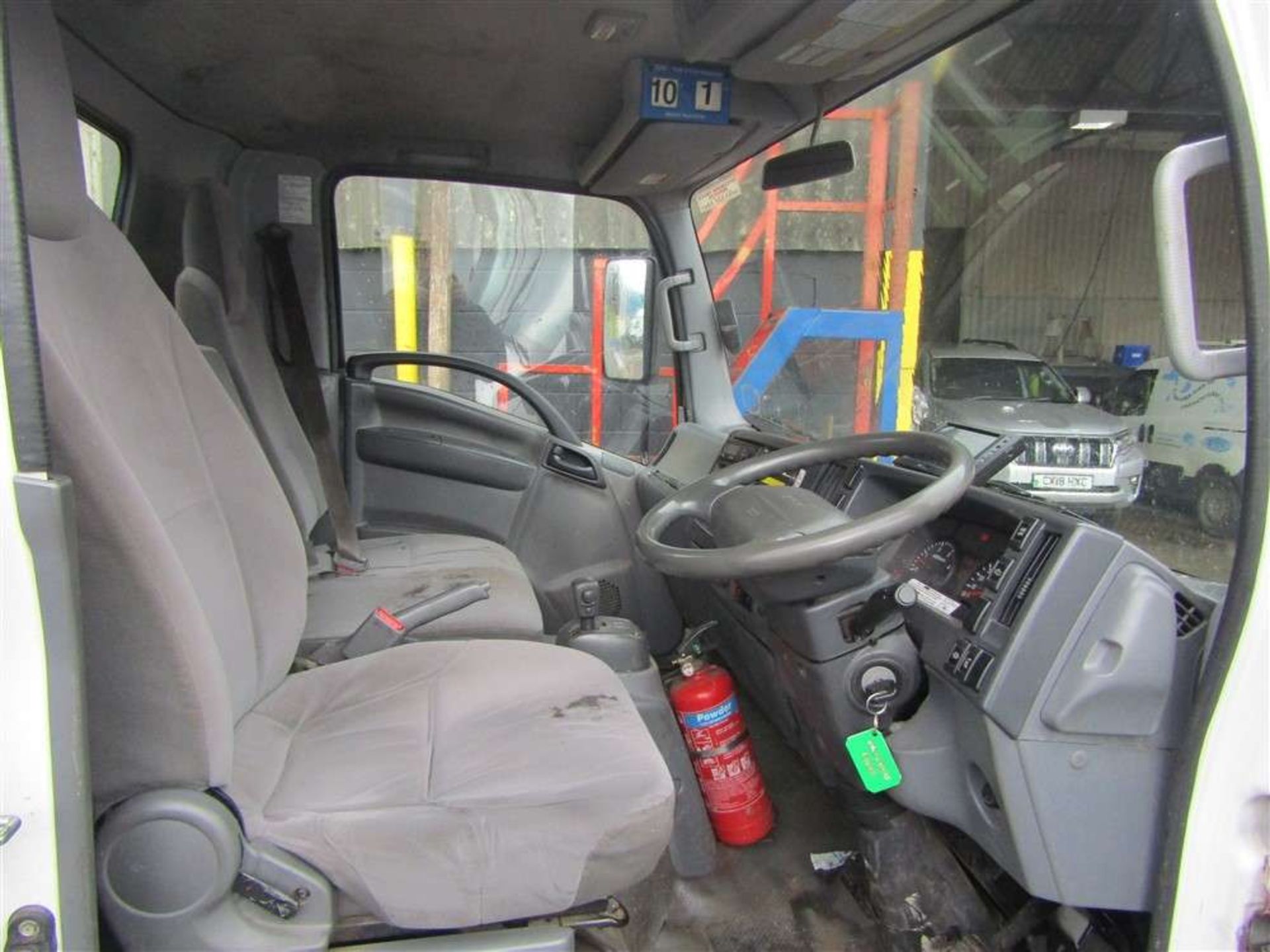 2010 10 reg Isuzu Forward N75.190 Auto Caged Tipper (Direct Council) - Image 5 of 6
