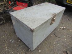 Large Lockable Tool box on Wheels