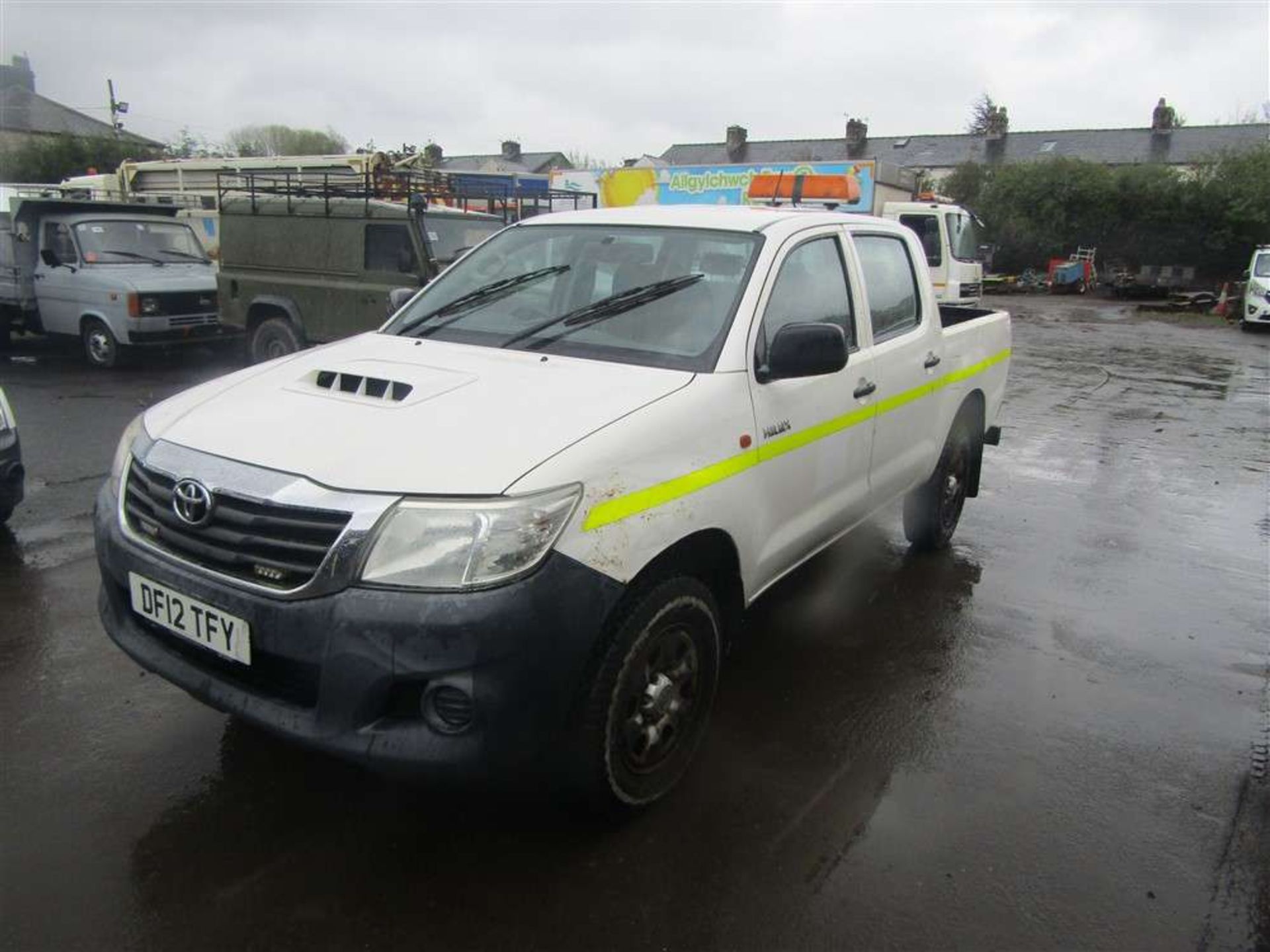 2012 12 reg Toyota Hilux HL2 D-4D 4x4 DCB (Direct Council) - Image 2 of 6