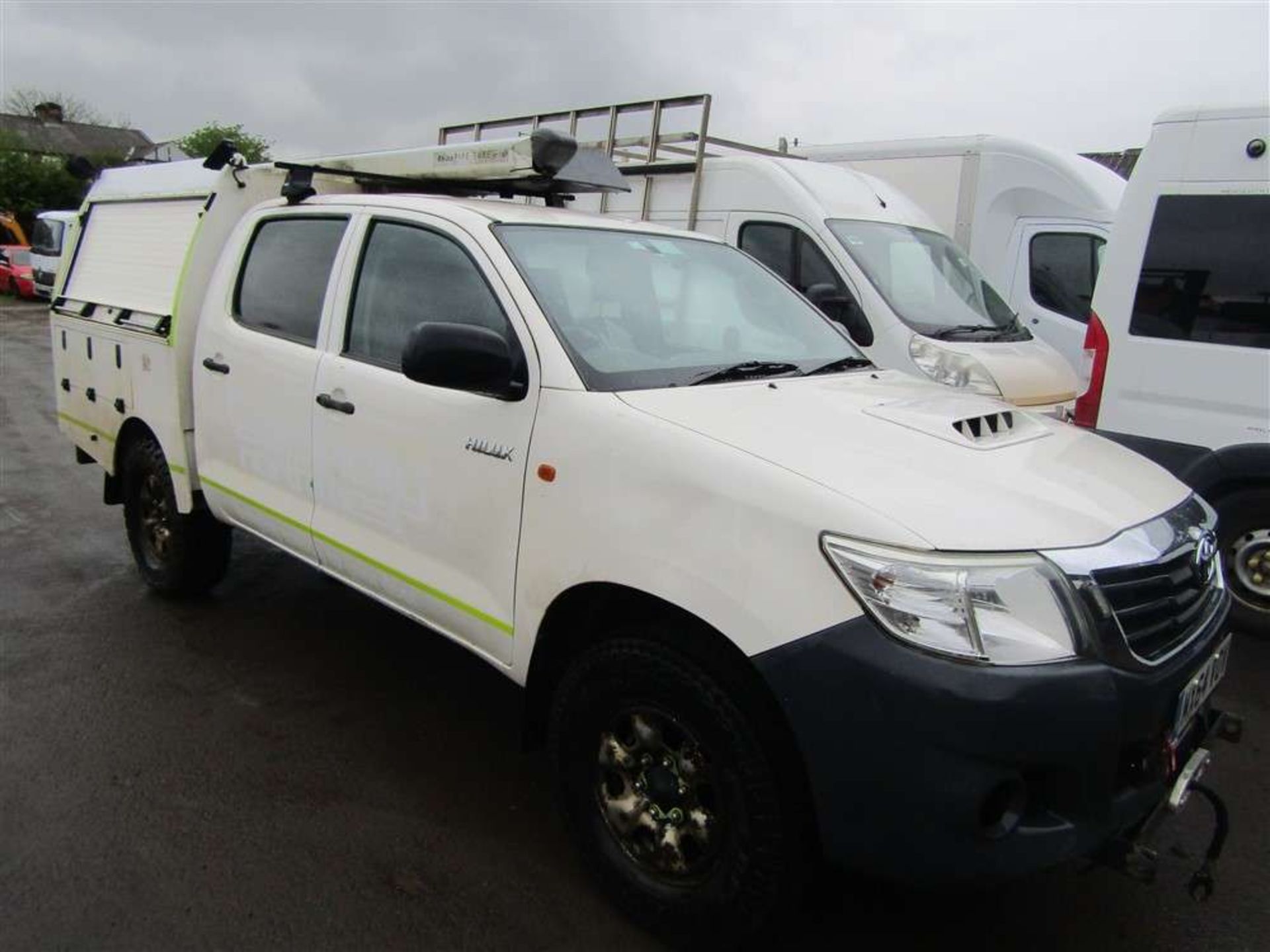 2014 64 reg Toyota Hilux Active D-4D 4x4 DCB (Direct Electricity North West)