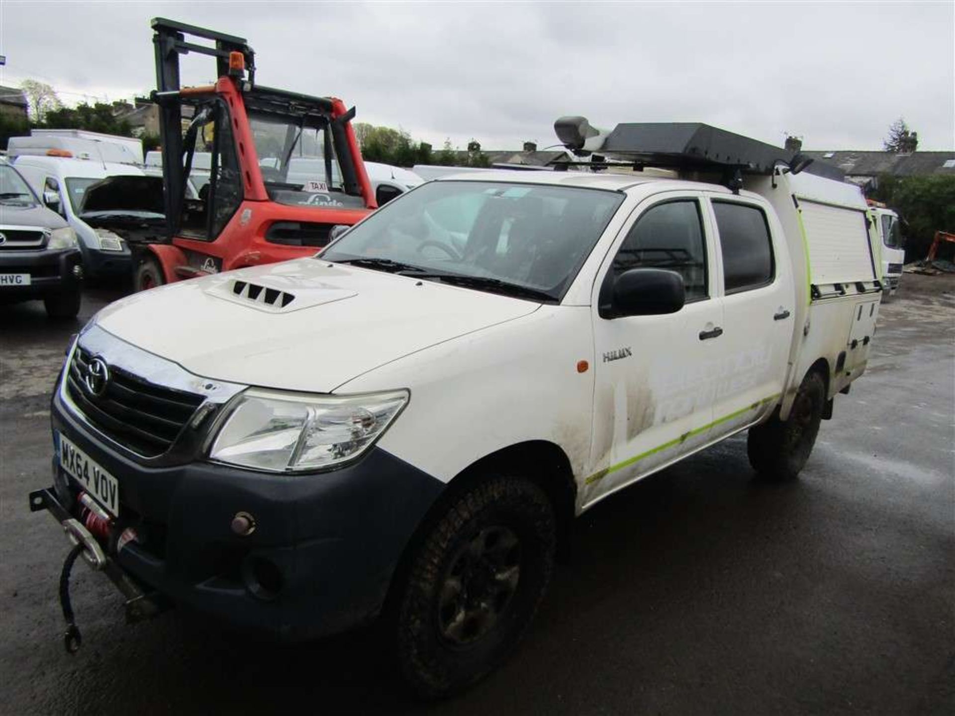 2014 64 reg Toyota Hilux Active D-4D 4x4 DCB (Direct Electricity North West) - Image 2 of 6