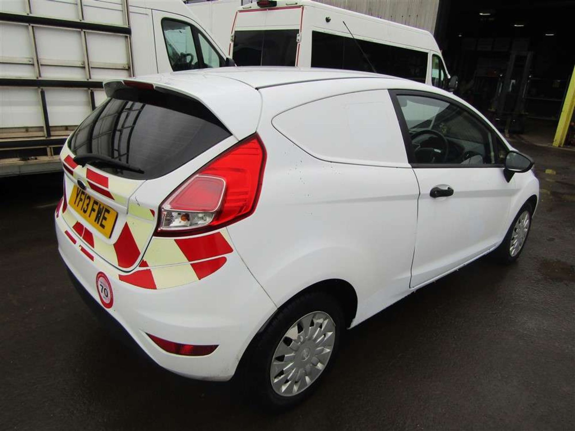 2013 13 reg Ford Fiesta Econetic Tech TDCI (Direct United Utilities Water) - Image 4 of 6