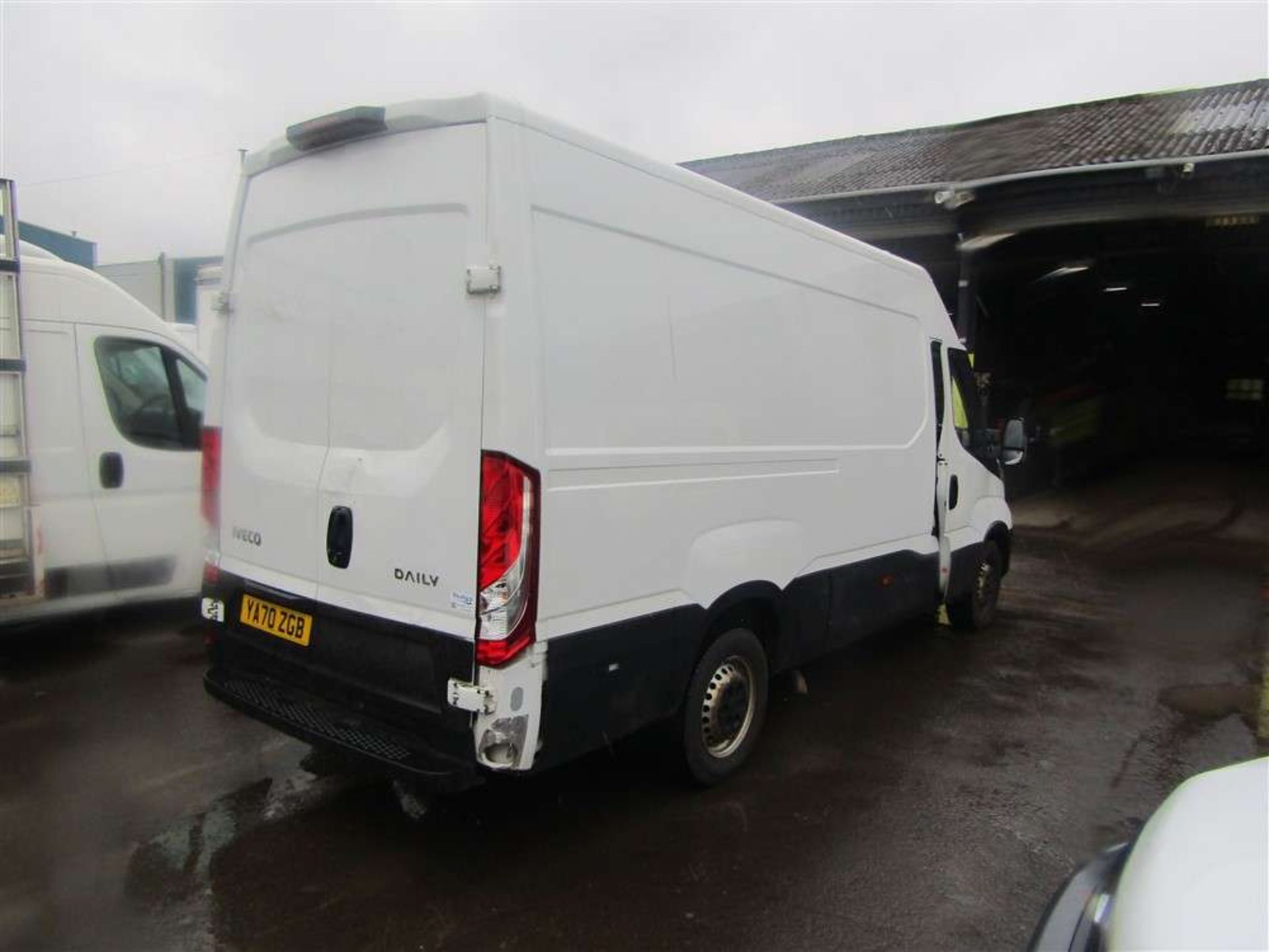 2021 70 reg Iveco Daily 35S14B - Image 4 of 6