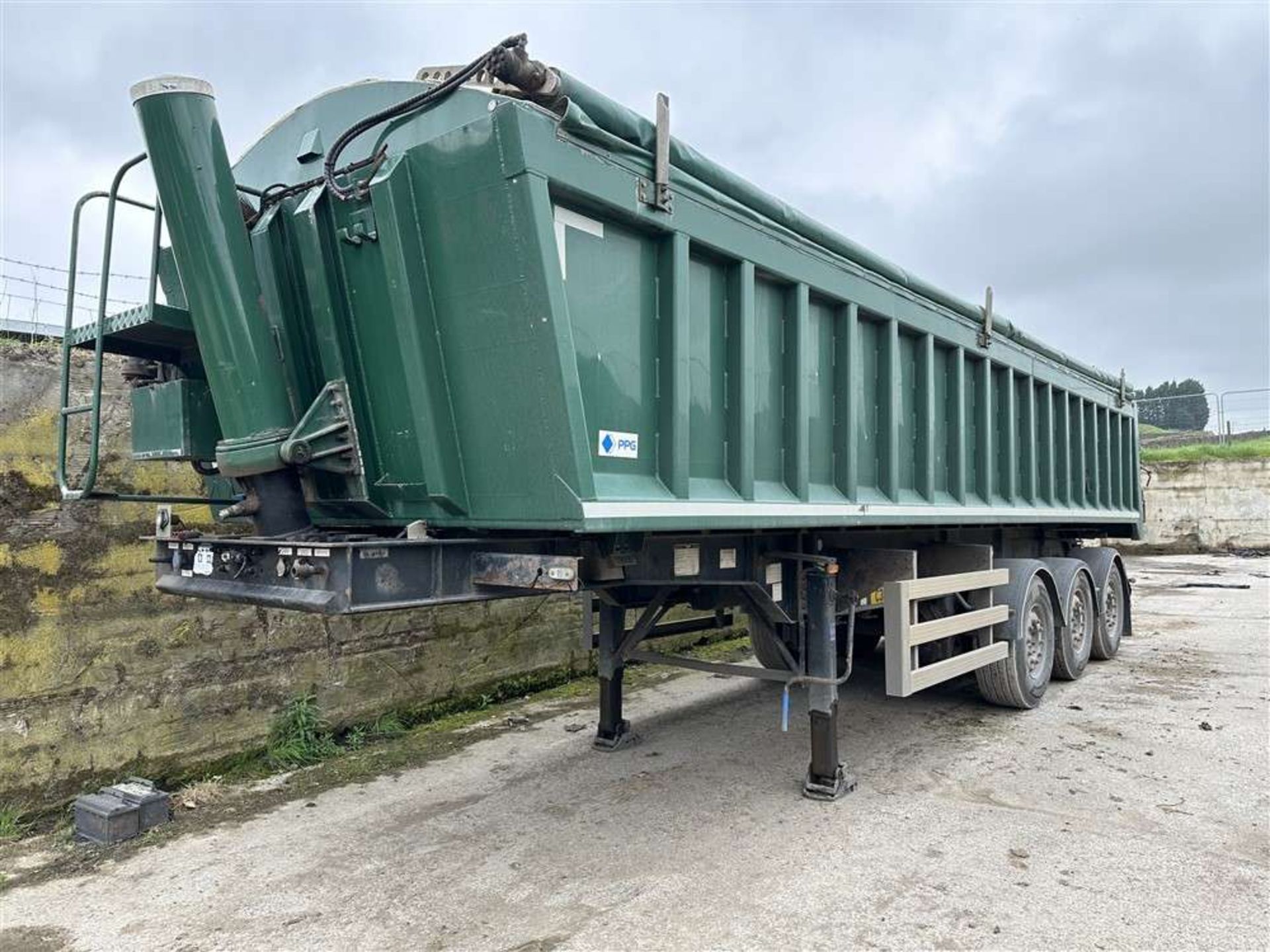 2014 Weightlifter 38t Tri Axle Alloy Trailer c/w Rollover Easysheet & Weight Measuring System