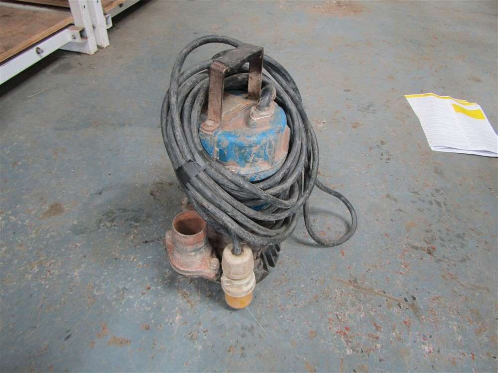 110v 2" Electric Submersible Pump (Direct Hire Co)