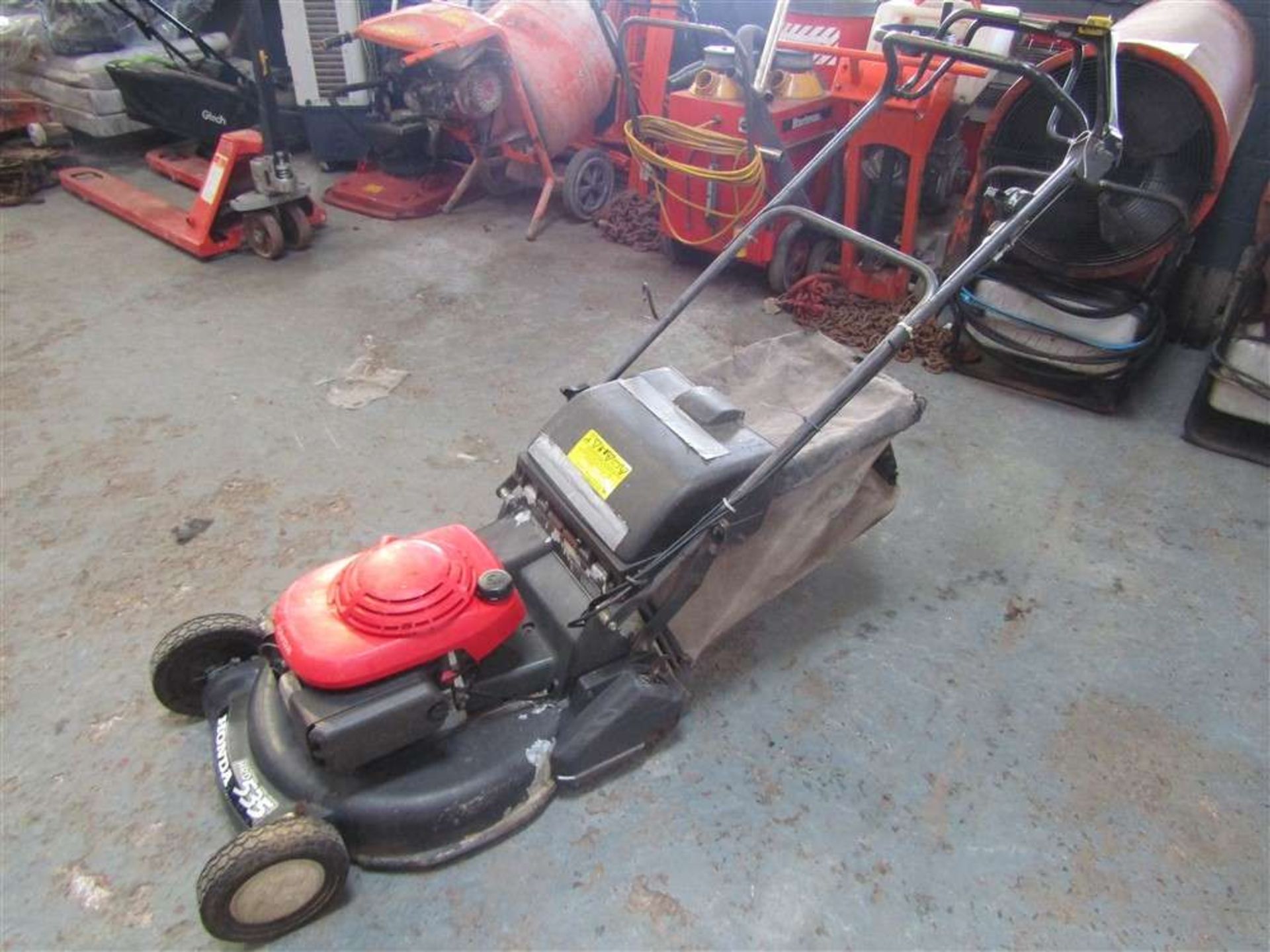 Honda HRD535 Petrol Lawnmower With Roller