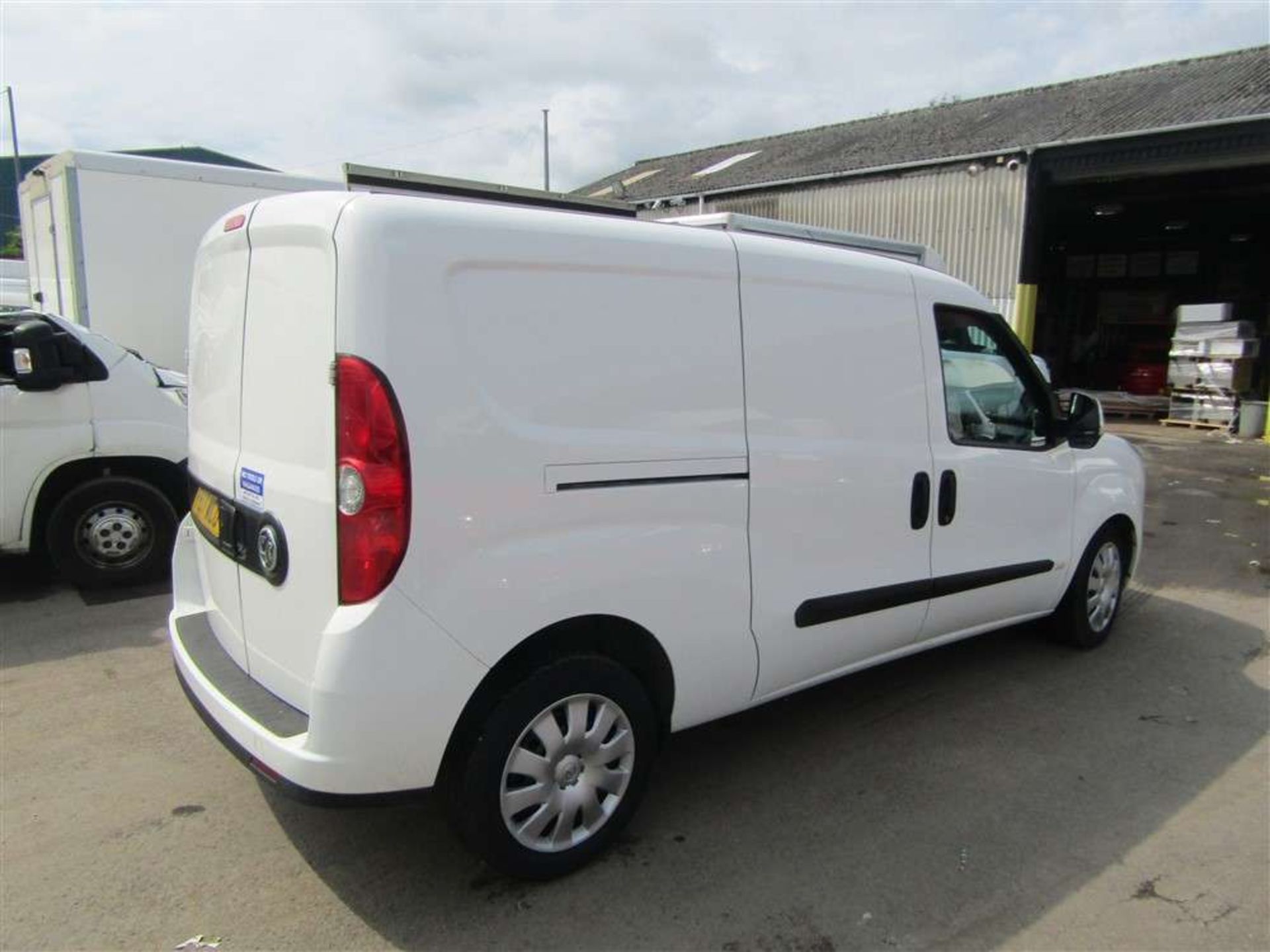 2017 17 reg Vauxhall Combo Sportive Maxi Van (Only 59k Miles) - Image 3 of 7