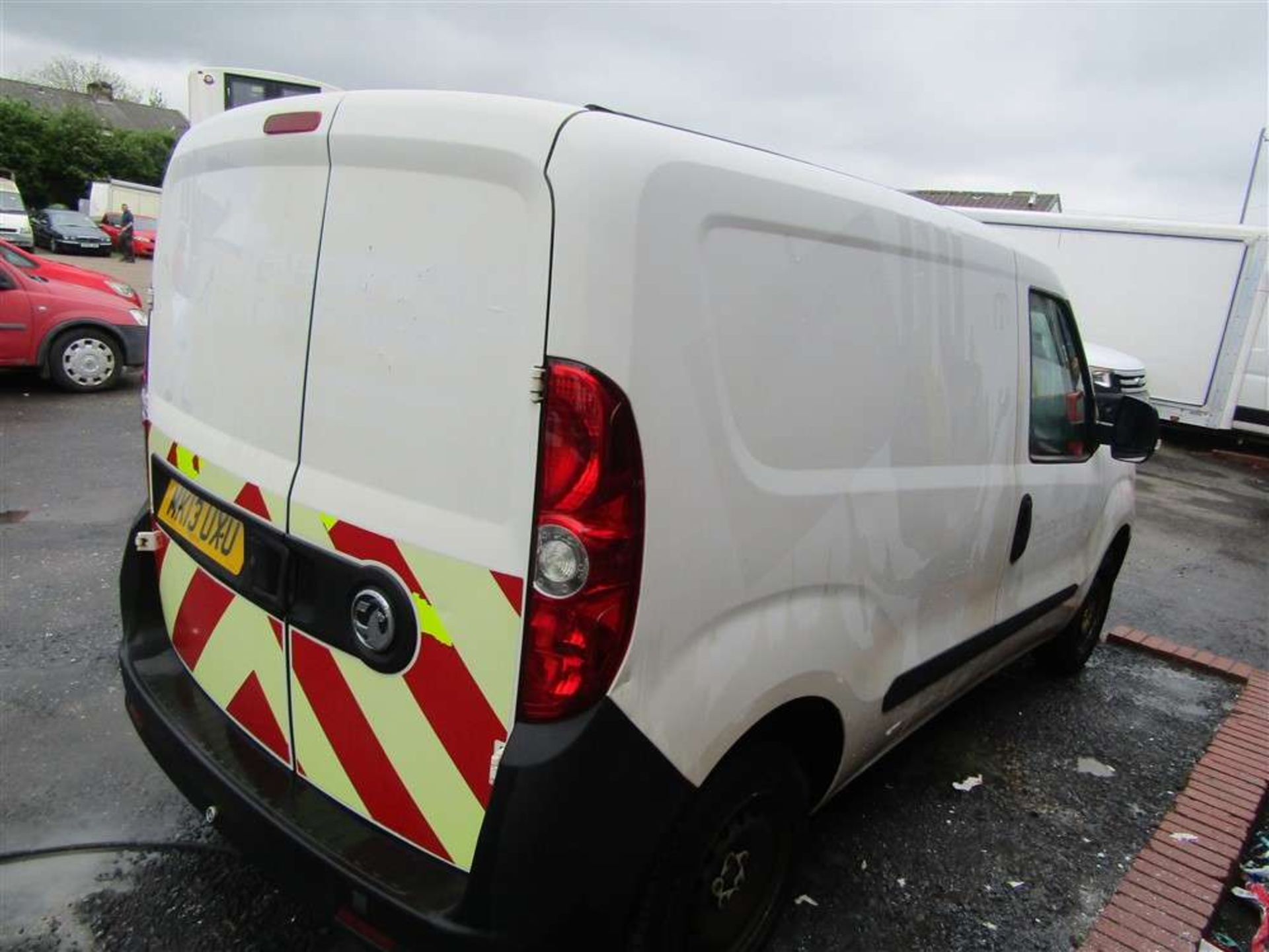 2013 13 reg Vauxhall Combo 2000 L1H1 CDTI SS E-Flex (Noisy Engine)(Direct Electricity NW) - Image 2 of 7