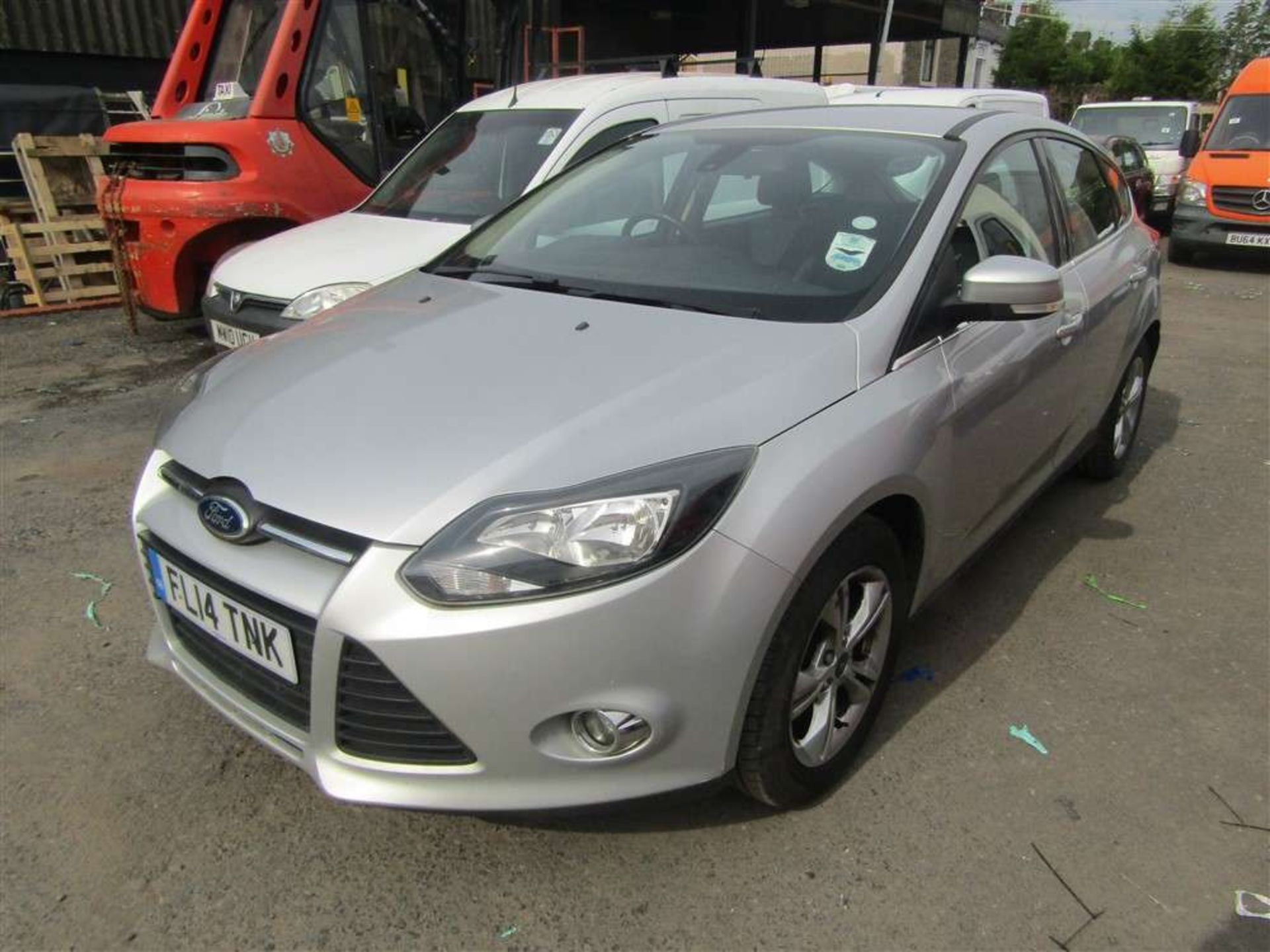 2014 14 reg Ford Focus Zetec Turbo (Direct Council) - Image 2 of 6