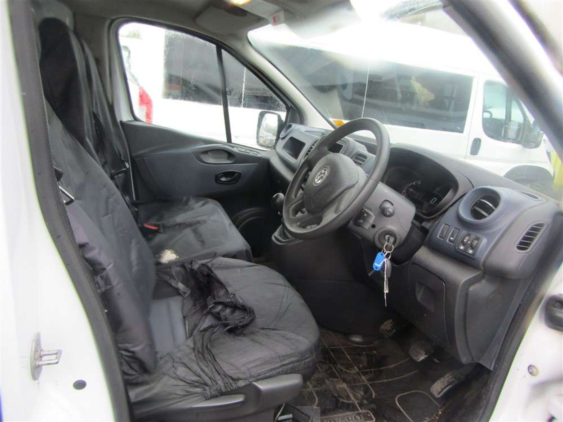 2015 65 reg Vauxhall Vivaro 2700 CDTI - Image 5 of 7