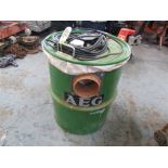 AEG 100l Dust Extractor (Green Twin Motor)