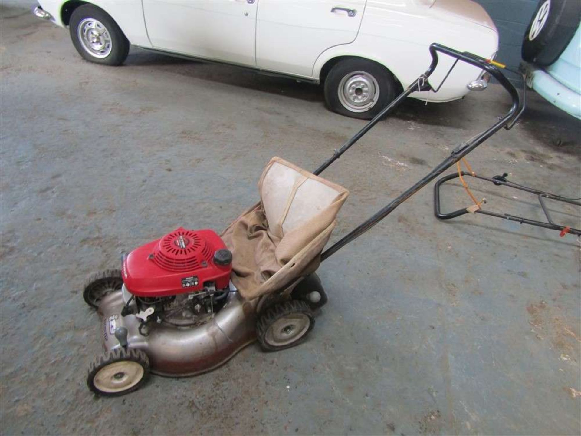 Honda Petrol Lawn Mower